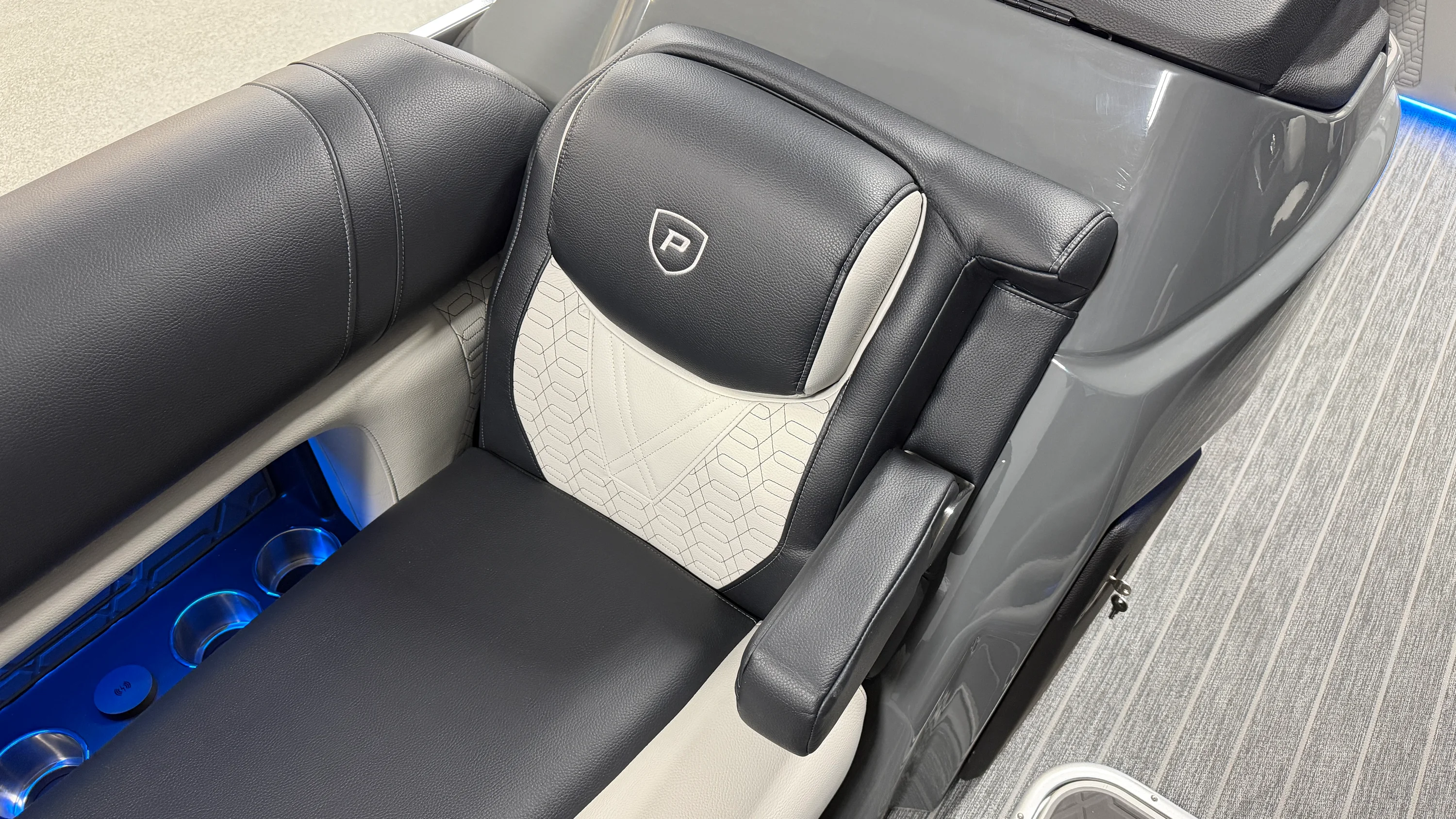 2026 Premier 250INTRIGUE Image Thumbnail #21