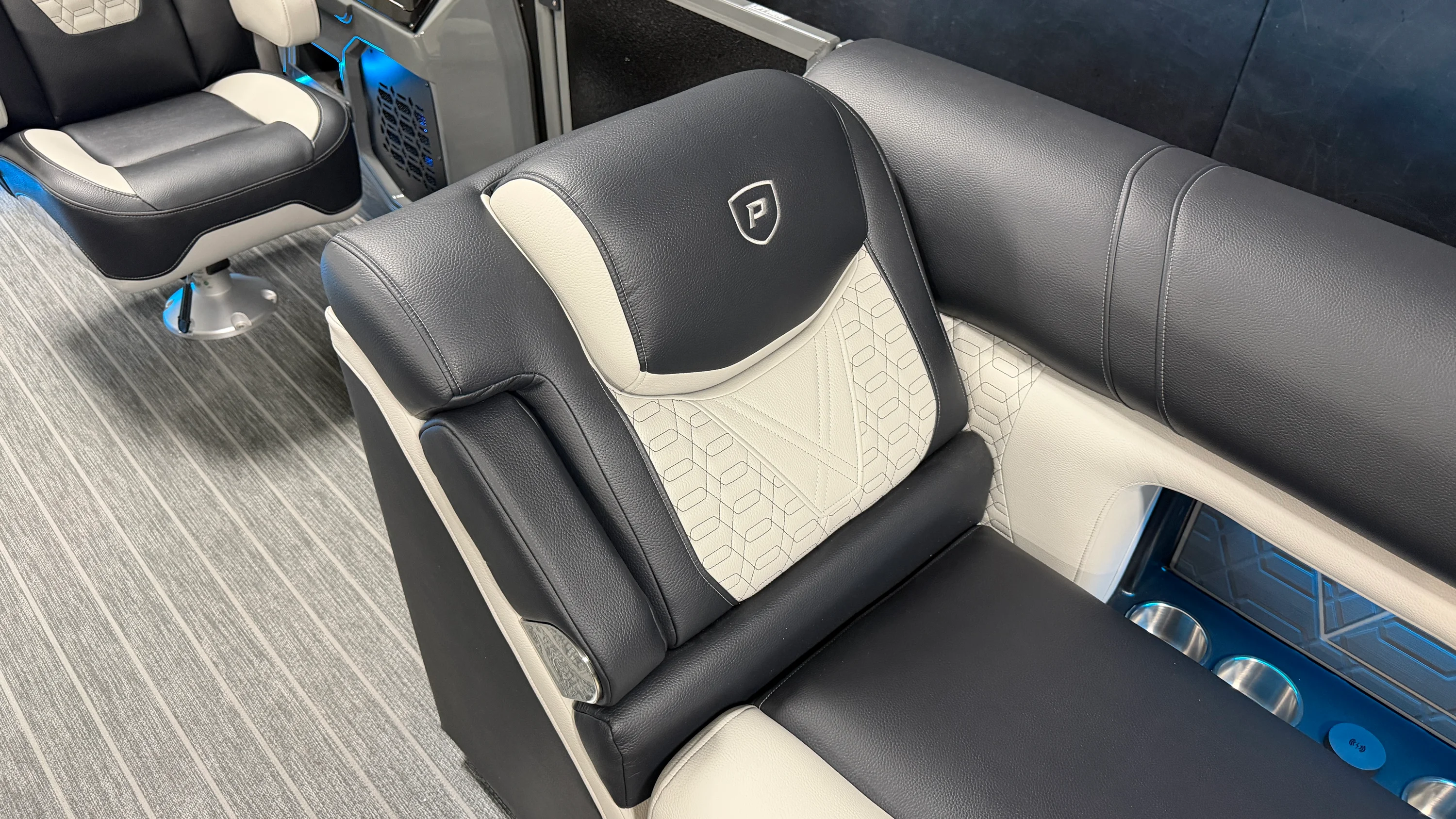 2026 Premier 250INTRIGUE Image Thumbnail #32