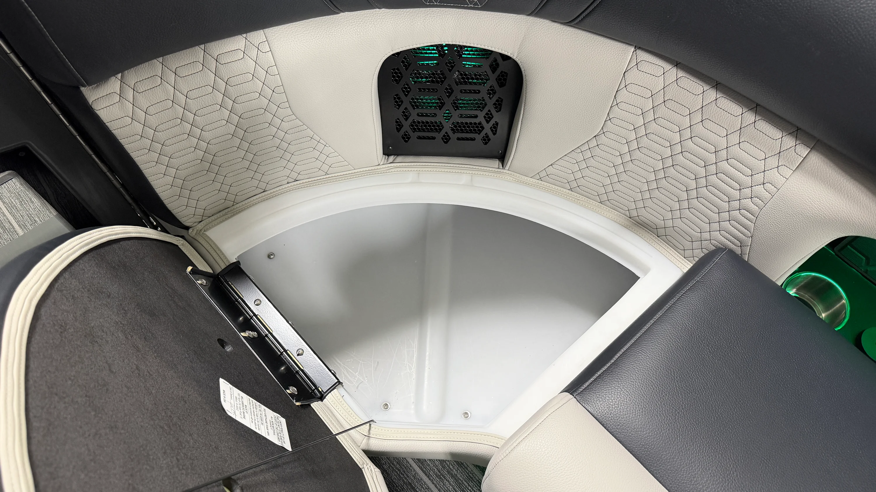 2026 Premier 250INTRIGUE Image Thumbnail #12