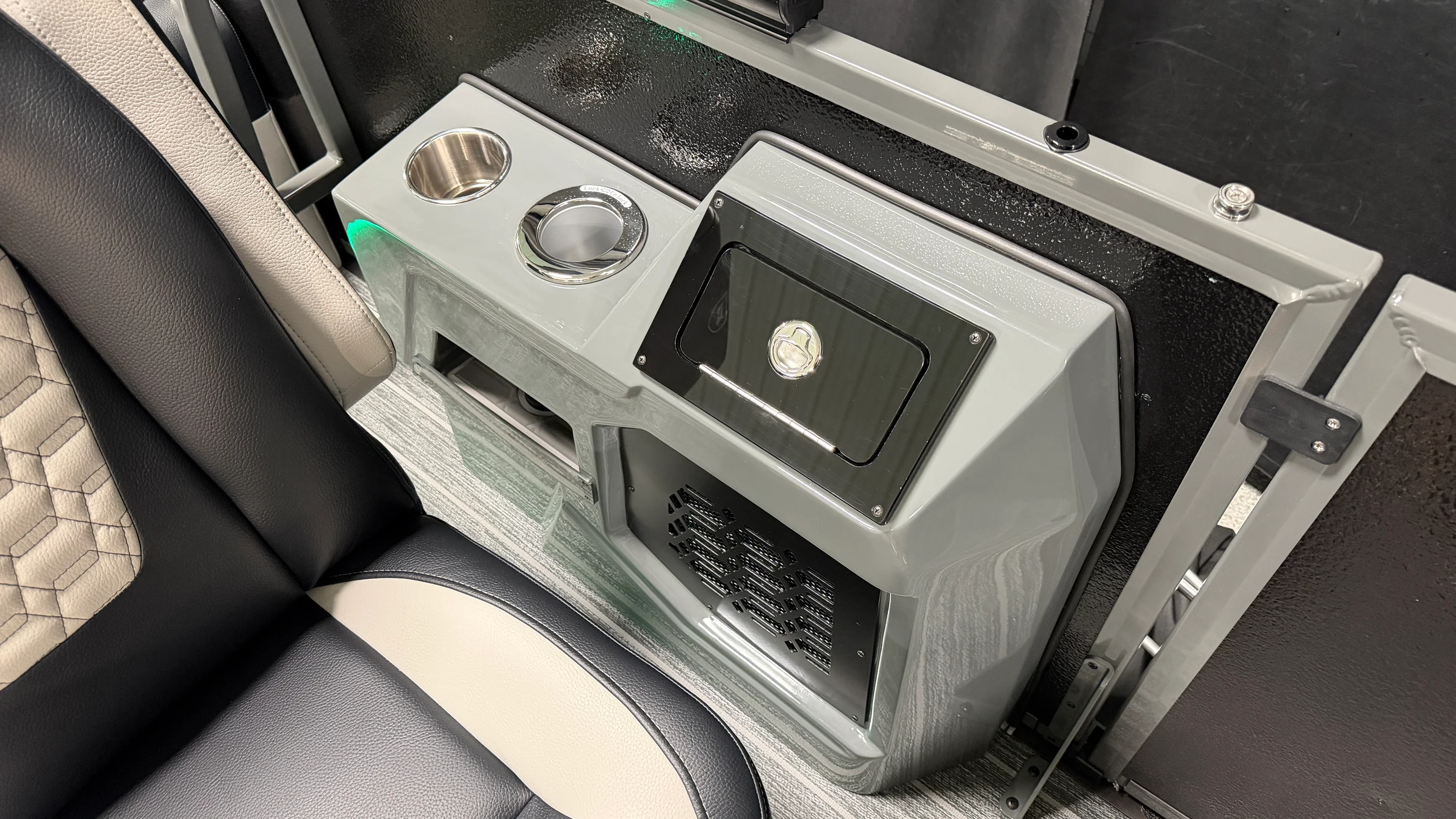 2026 Premier 250INTRIGUE Image Thumbnail #43