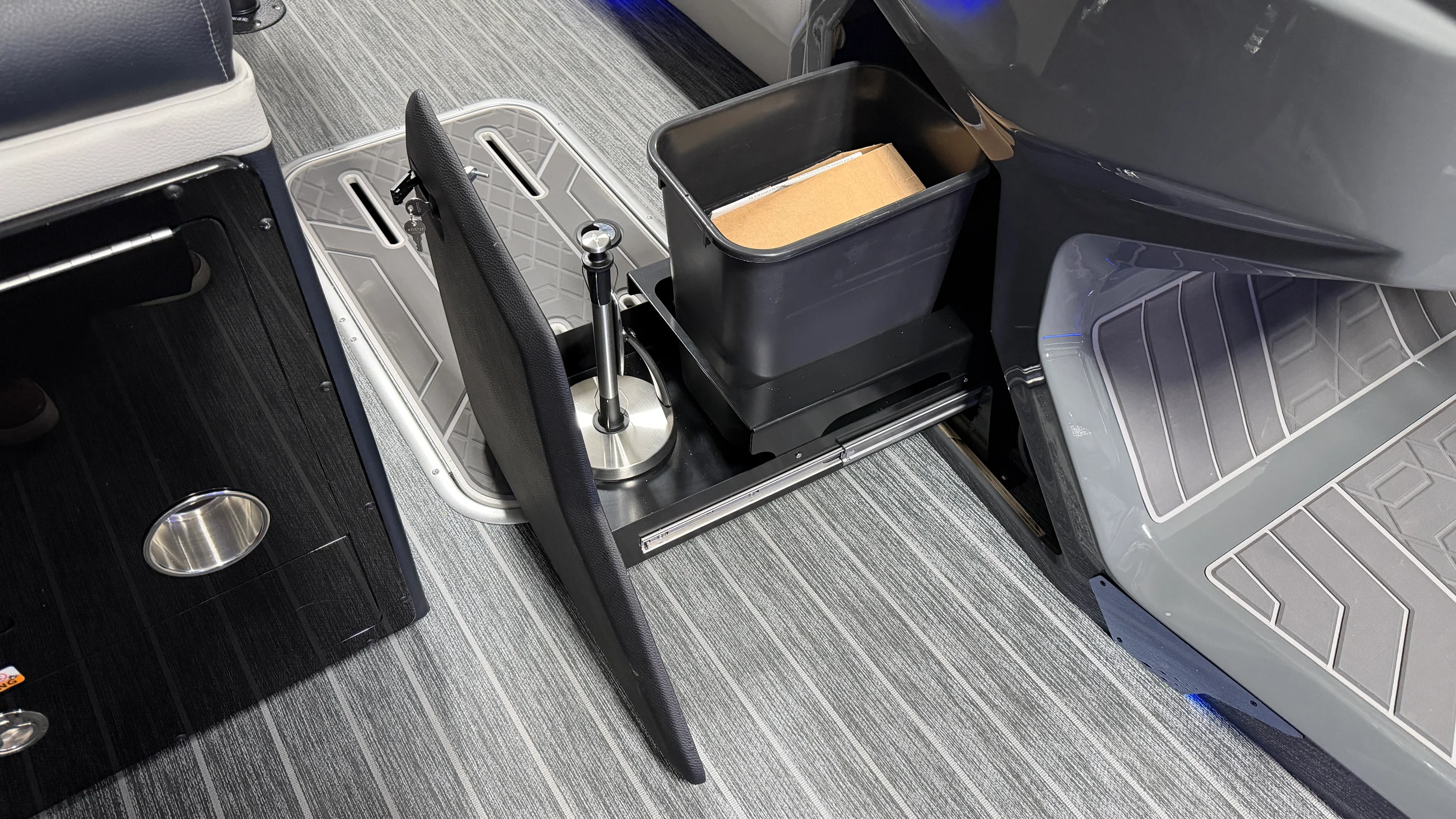 2026 Premier 250INTRIGUE Image Thumbnail #50