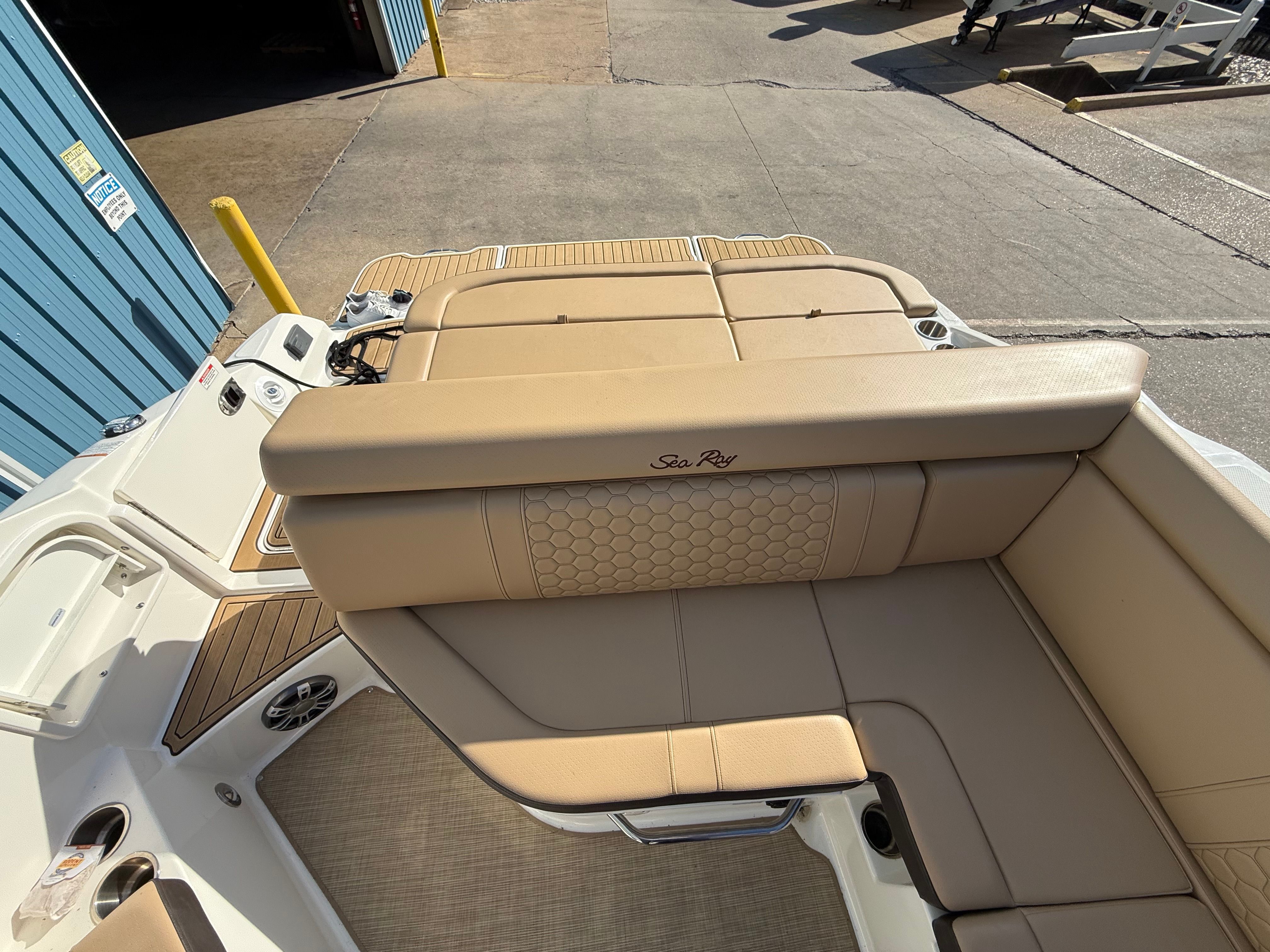 2023 Sea Ray 270 SD Image Thumbnail #43