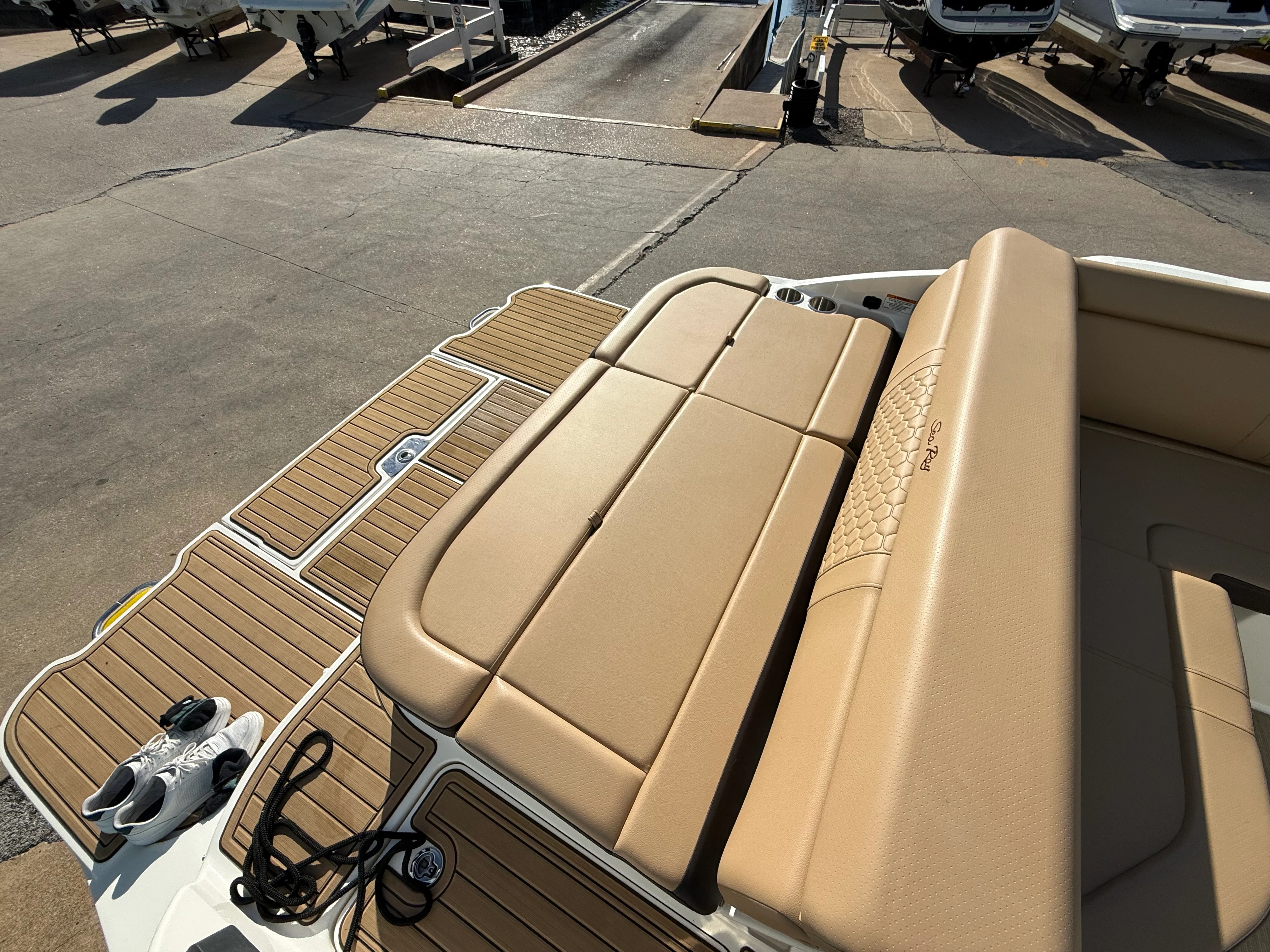 2023 Sea Ray 270 SD Image Thumbnail #45