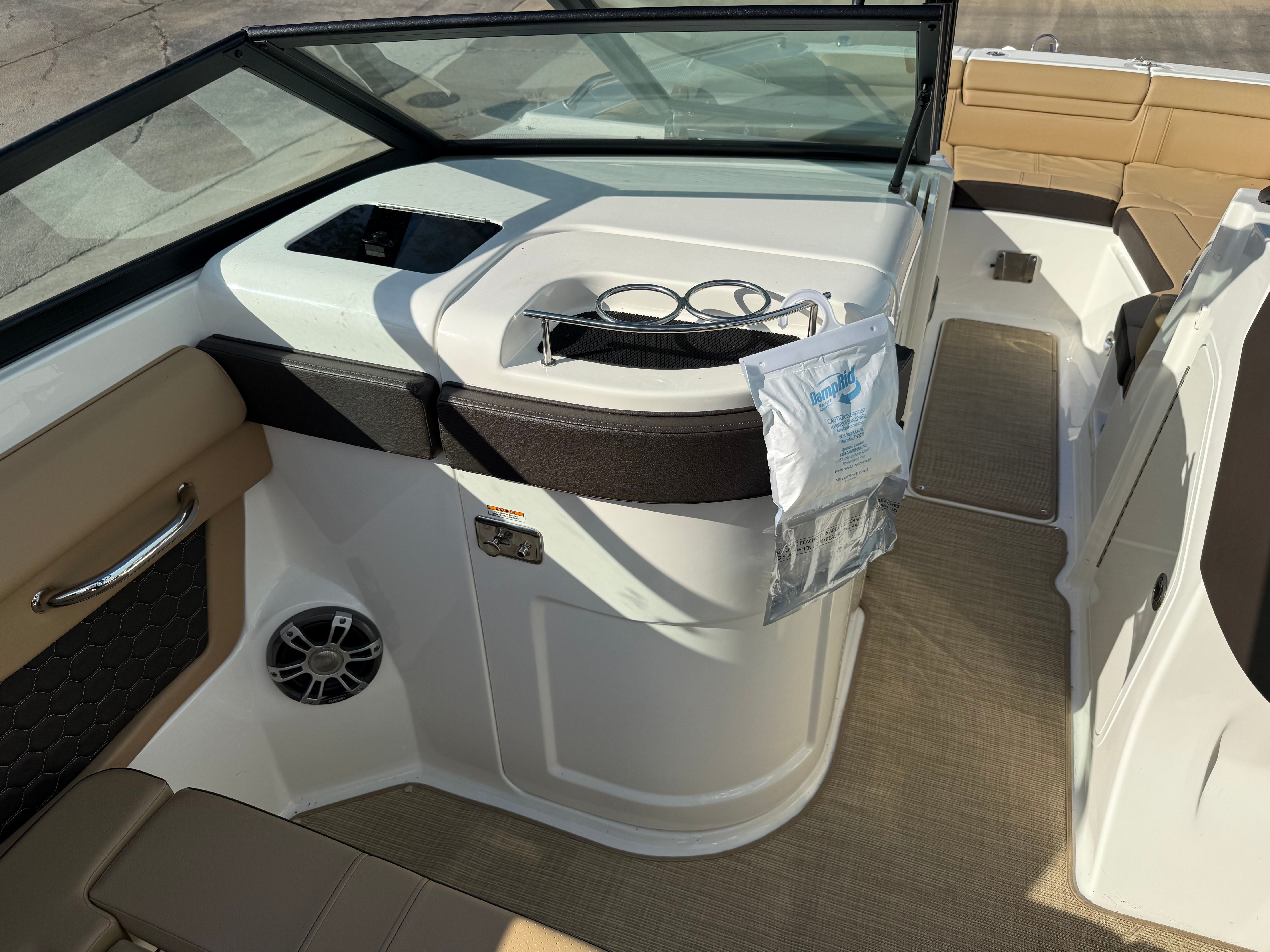 2023 Sea Ray 270 SD Image Thumbnail #37