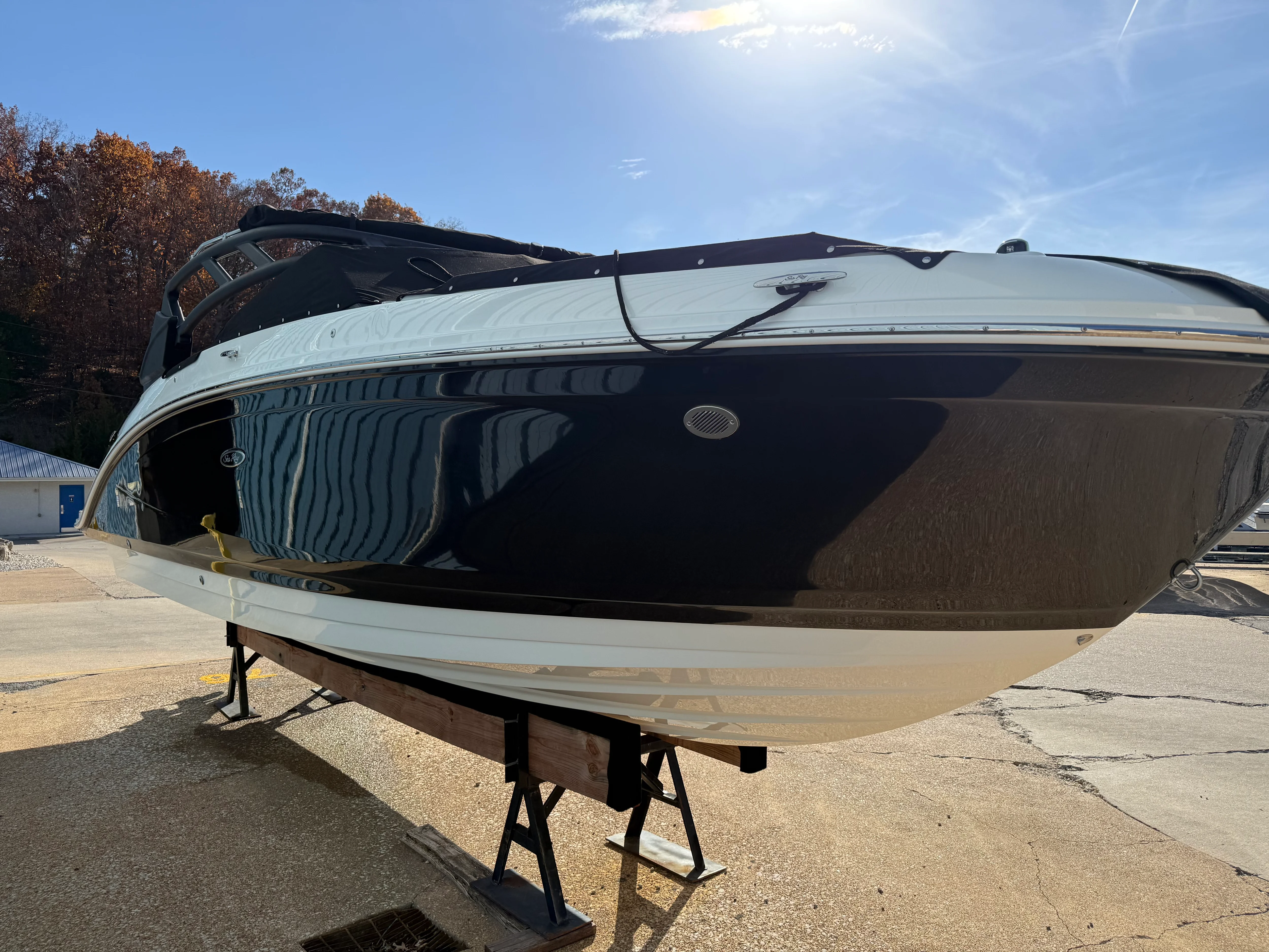 2023 Sea Ray 270 SD Image Thumbnail #11