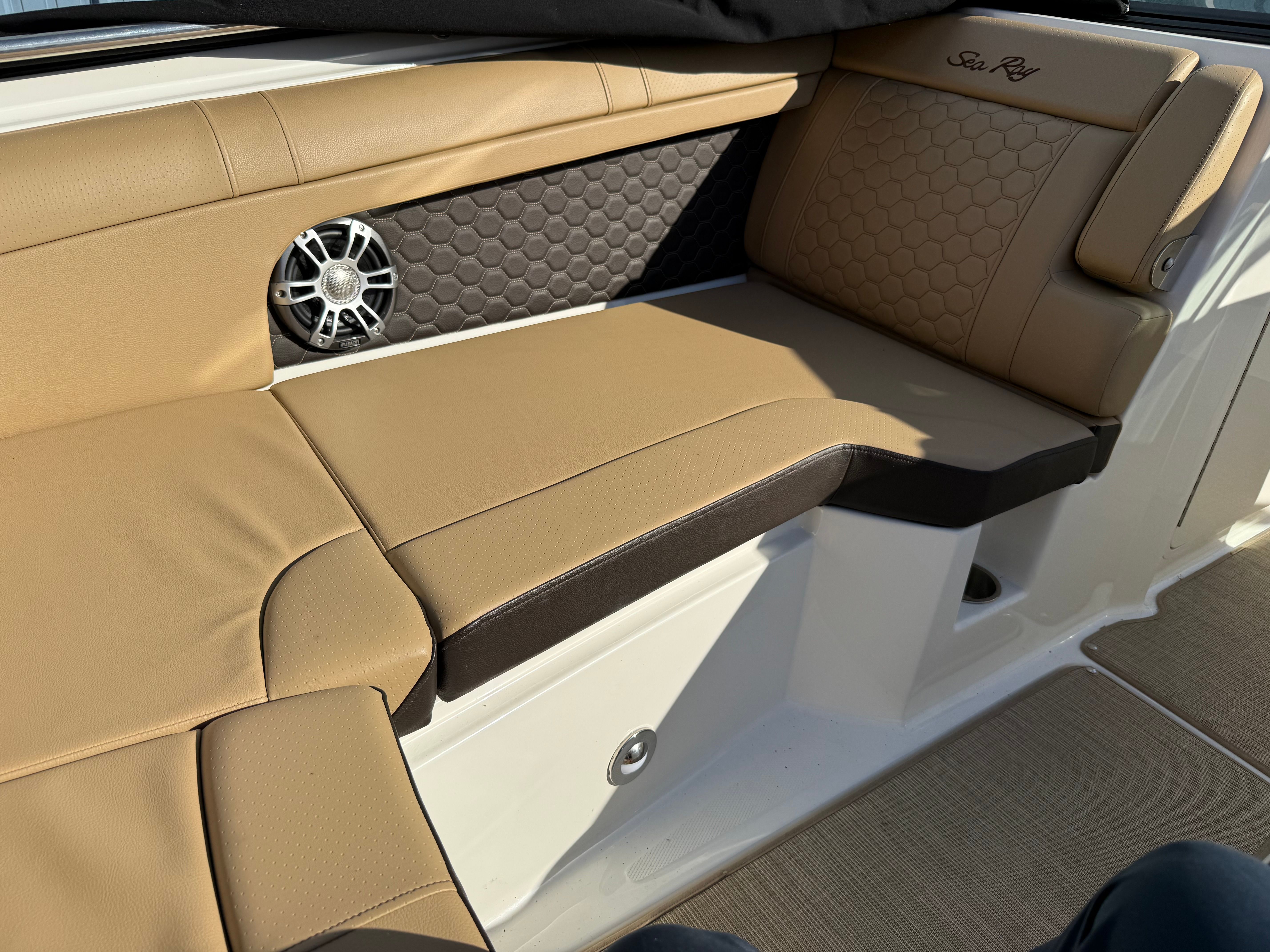 2023 Sea Ray 270 SD Image Thumbnail #20