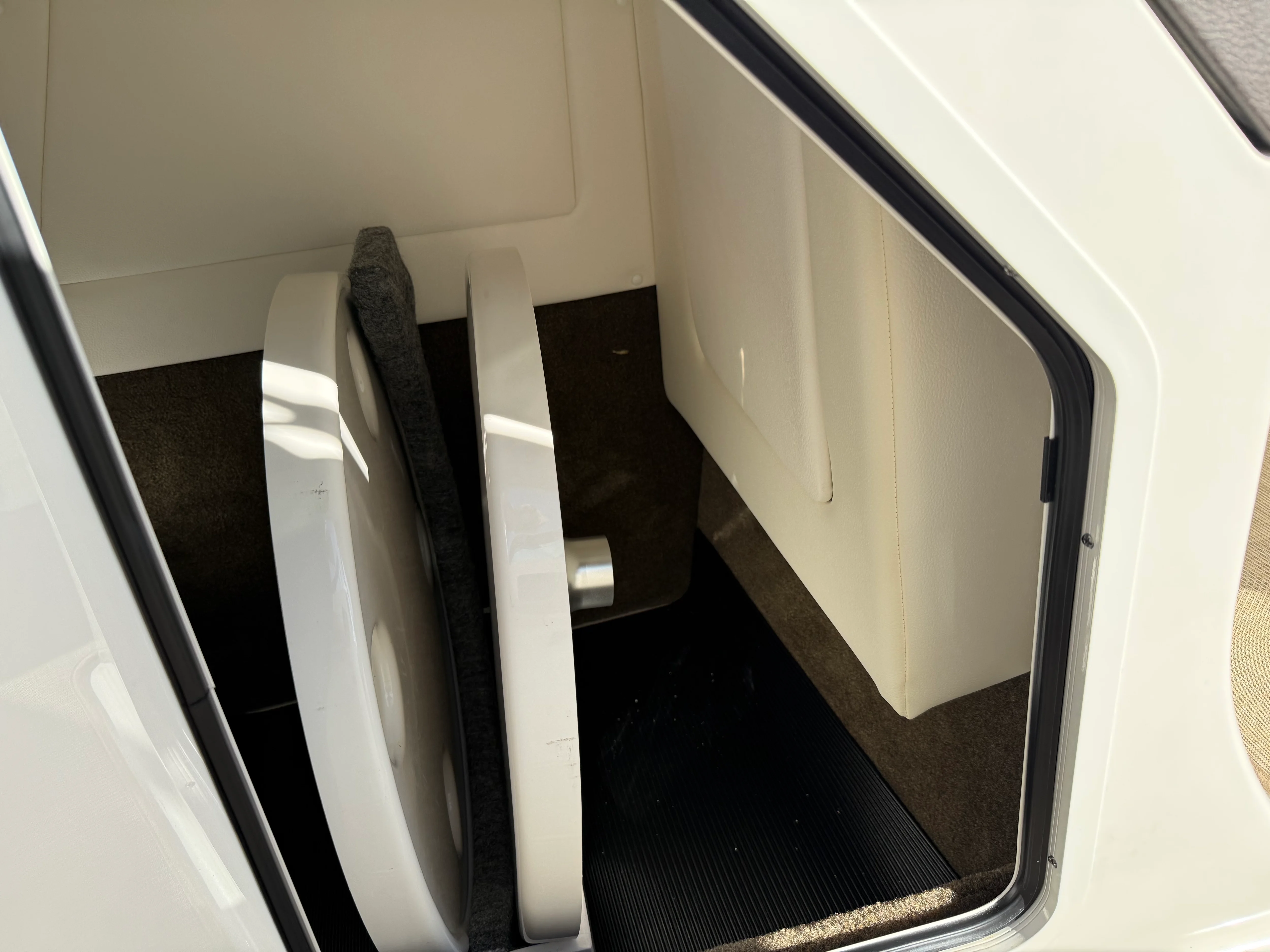 2023 Sea Ray 270 SD Image Thumbnail #23