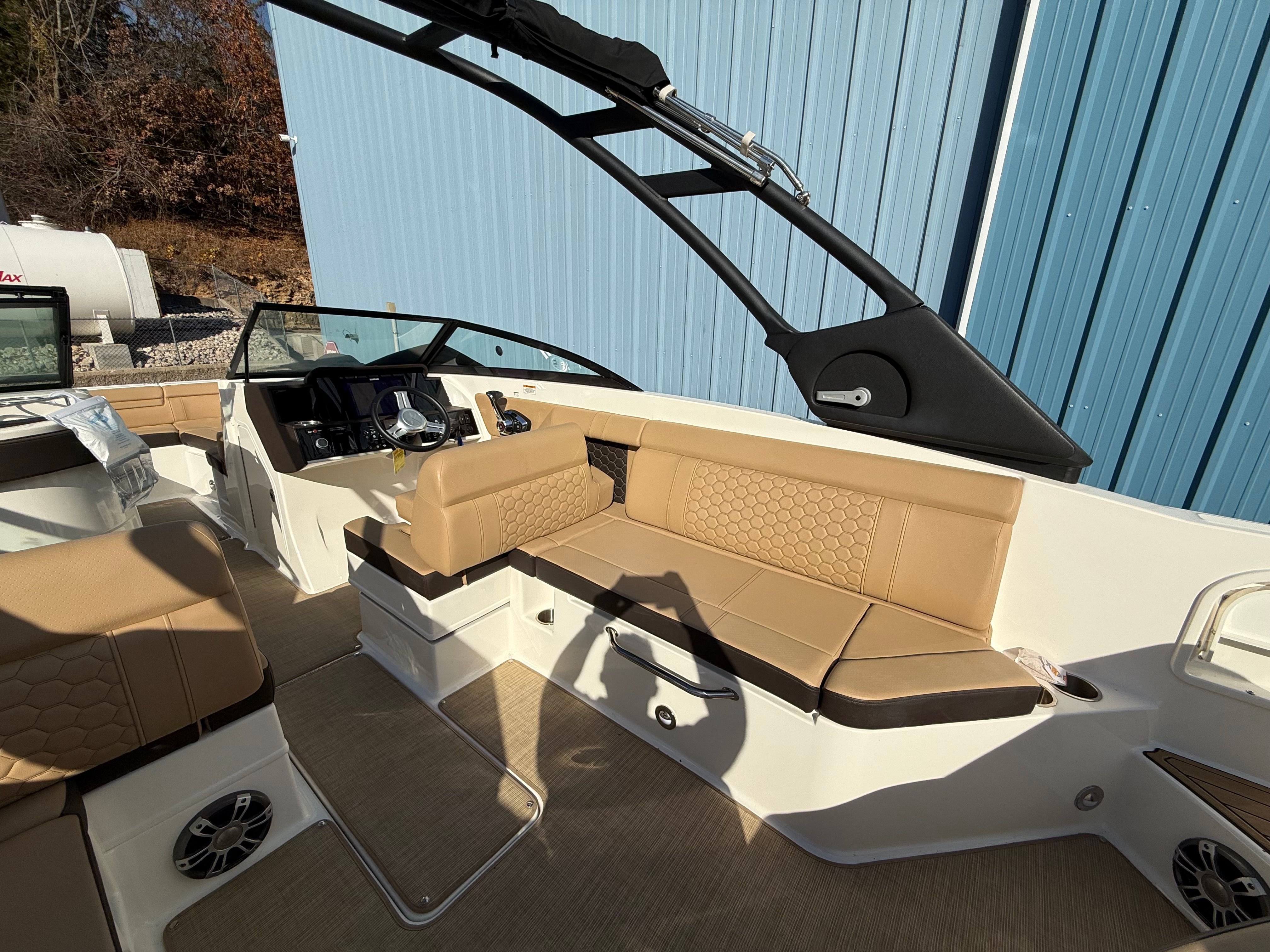 2023 Sea Ray 270 SD Image Thumbnail #42