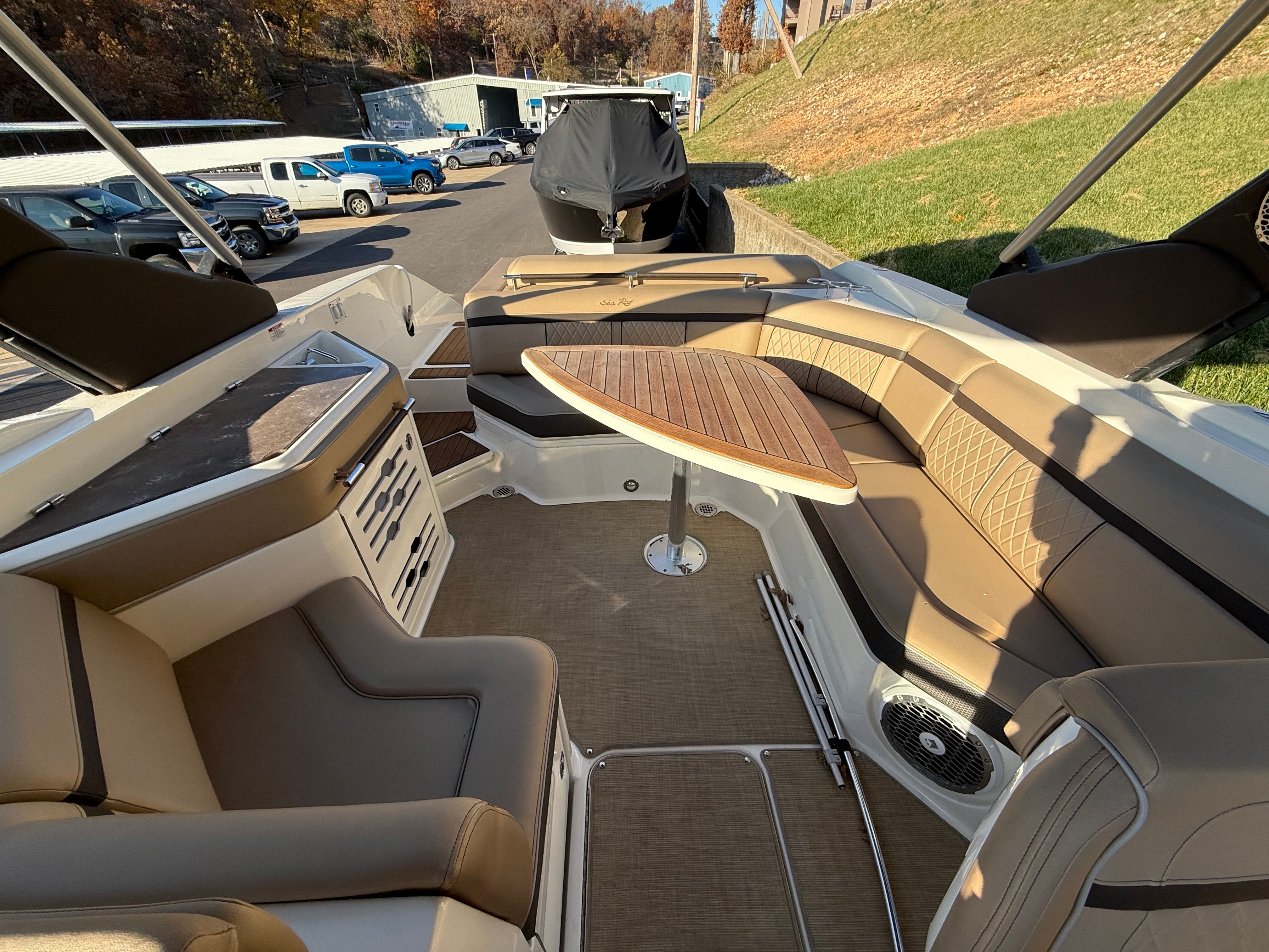 2017 Sea Ray 310 SLX Image Thumbnail #20