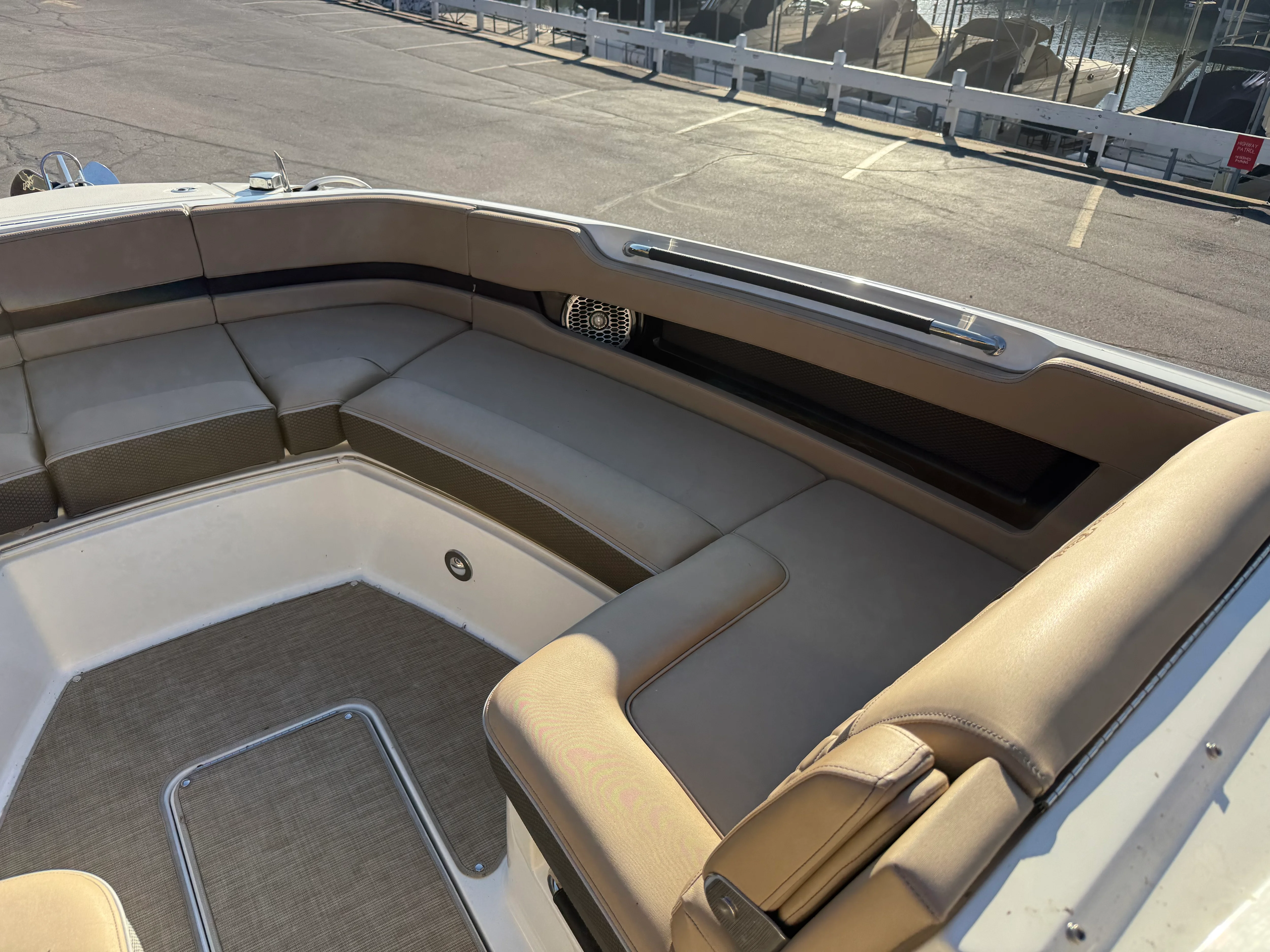 2017 Sea Ray 310 SLX Image Thumbnail #10