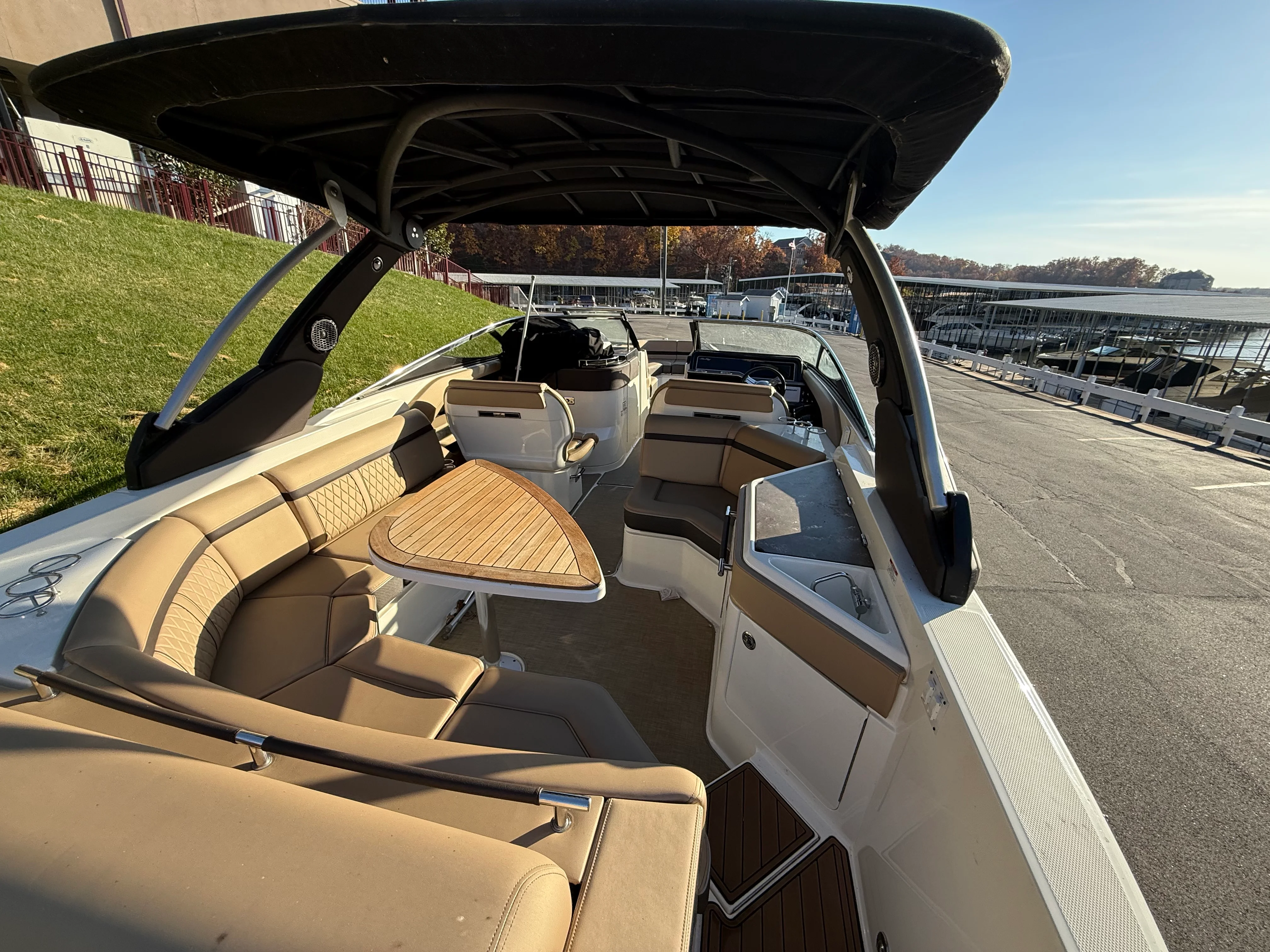 2017 Sea Ray 310 SLX Image Thumbnail #31