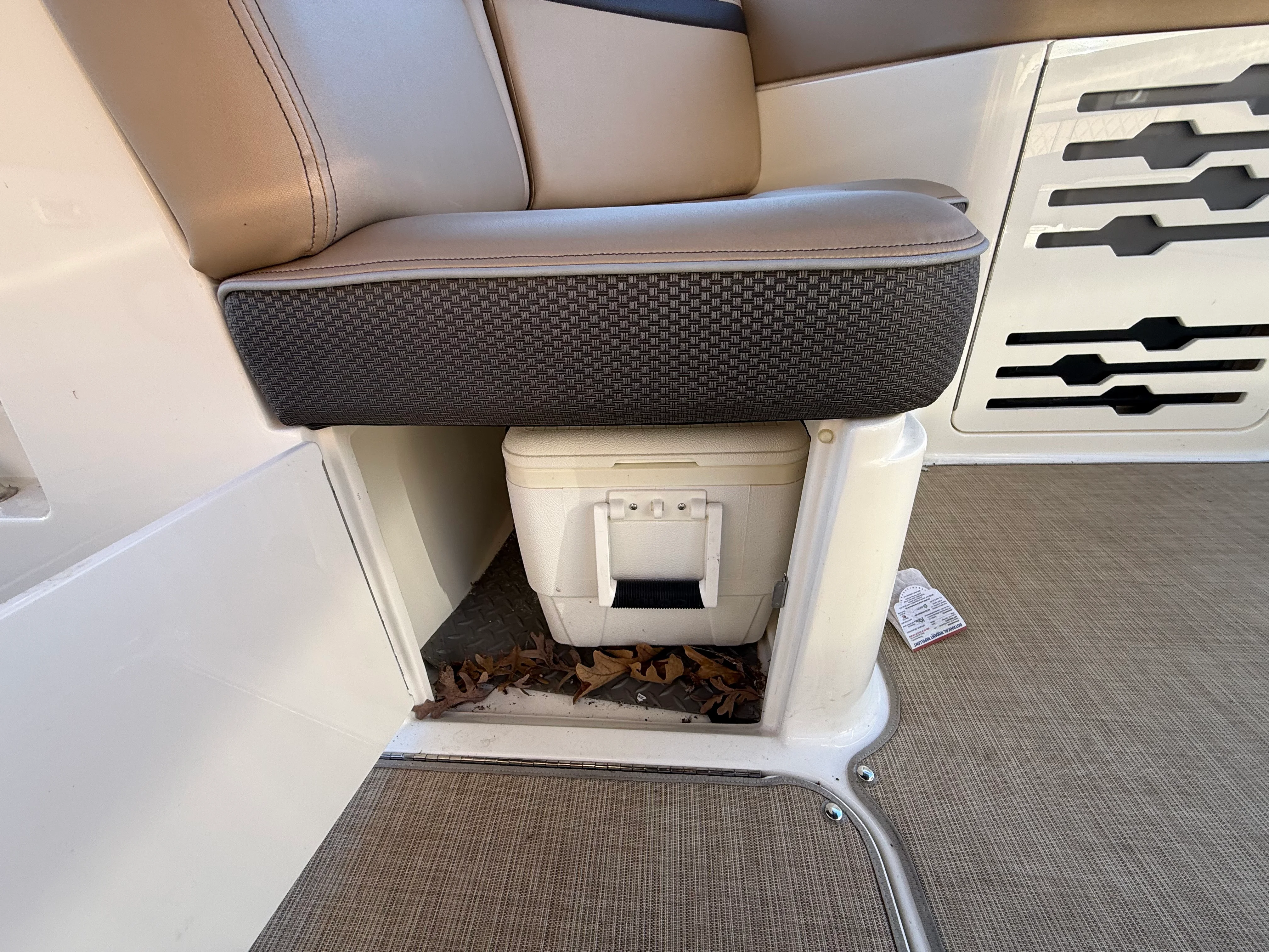 2017 Sea Ray 310 SLX Image Thumbnail #22