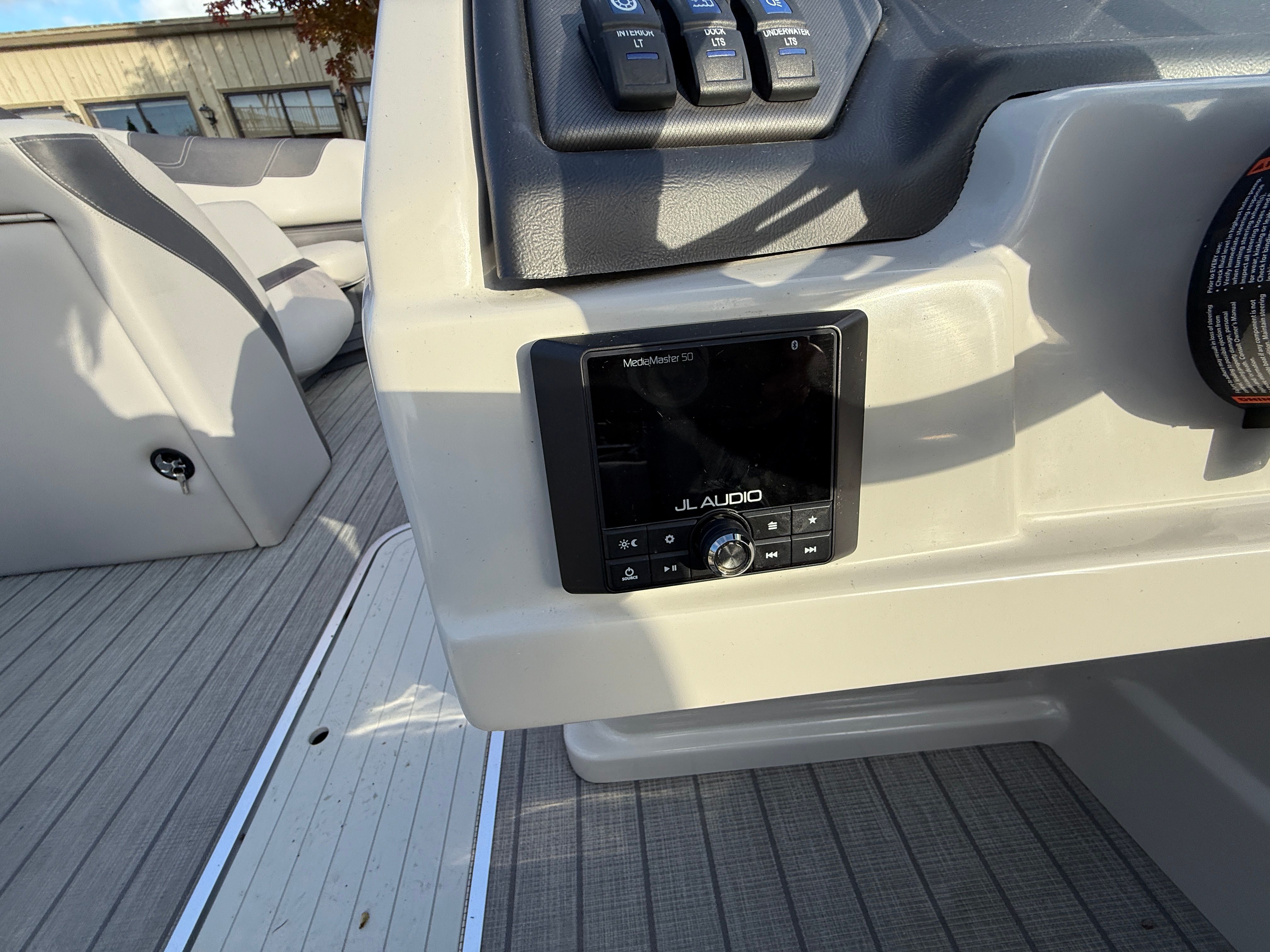 2023 Sylvan L3 DLZBAR TT Image Thumbnail #22