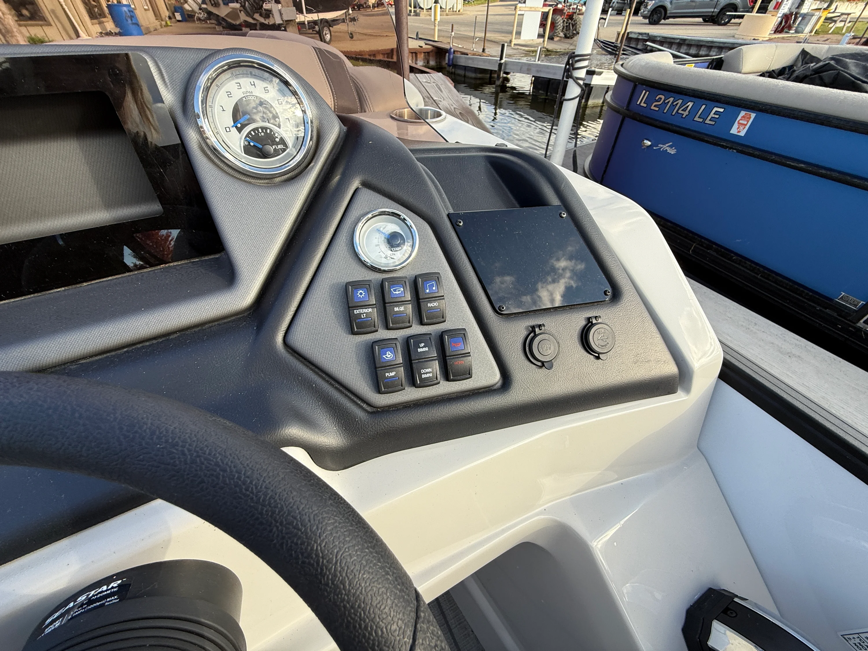 2023 Sylvan L3 DLZBAR TT Image Thumbnail #24