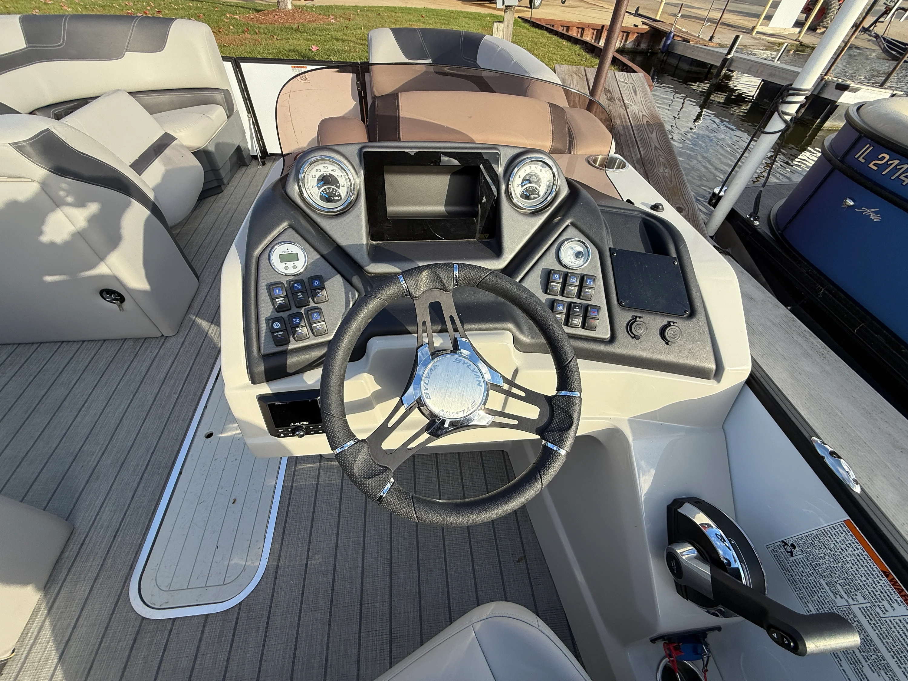 2023 Sylvan L3 DLZBAR TT Image Thumbnail #20