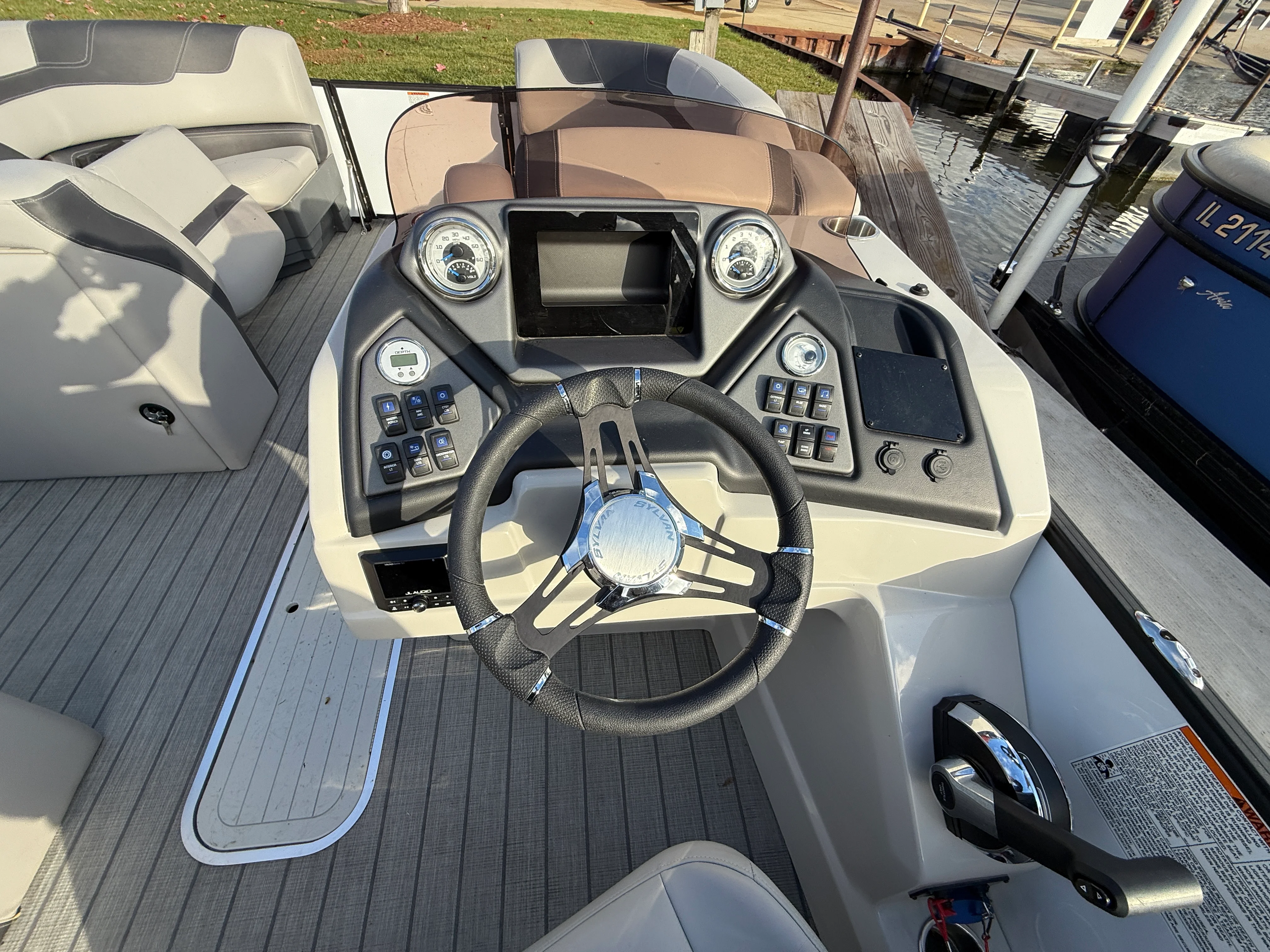 2023 Sylvan L3 DLZBAR TT Image Thumbnail #20