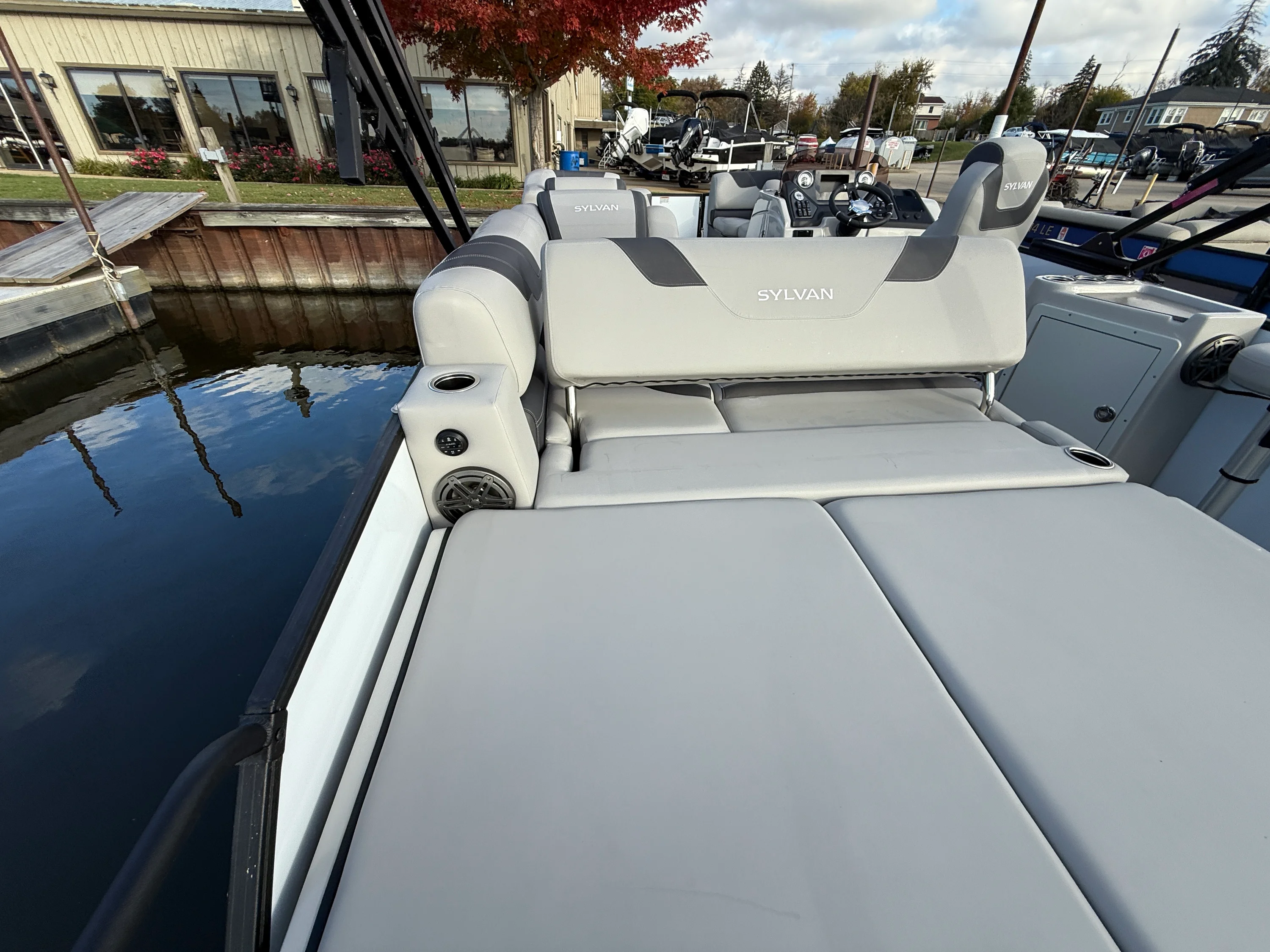 2023 Sylvan L3 DLZBAR TT Image Thumbnail #28