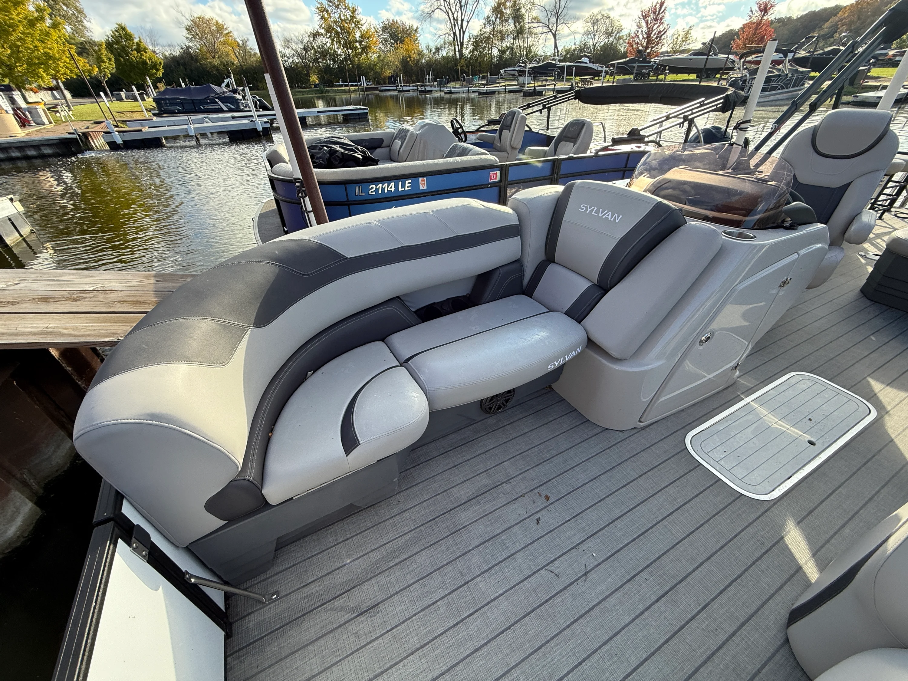 2023 Sylvan L3 DLZBAR TT Image Thumbnail #13