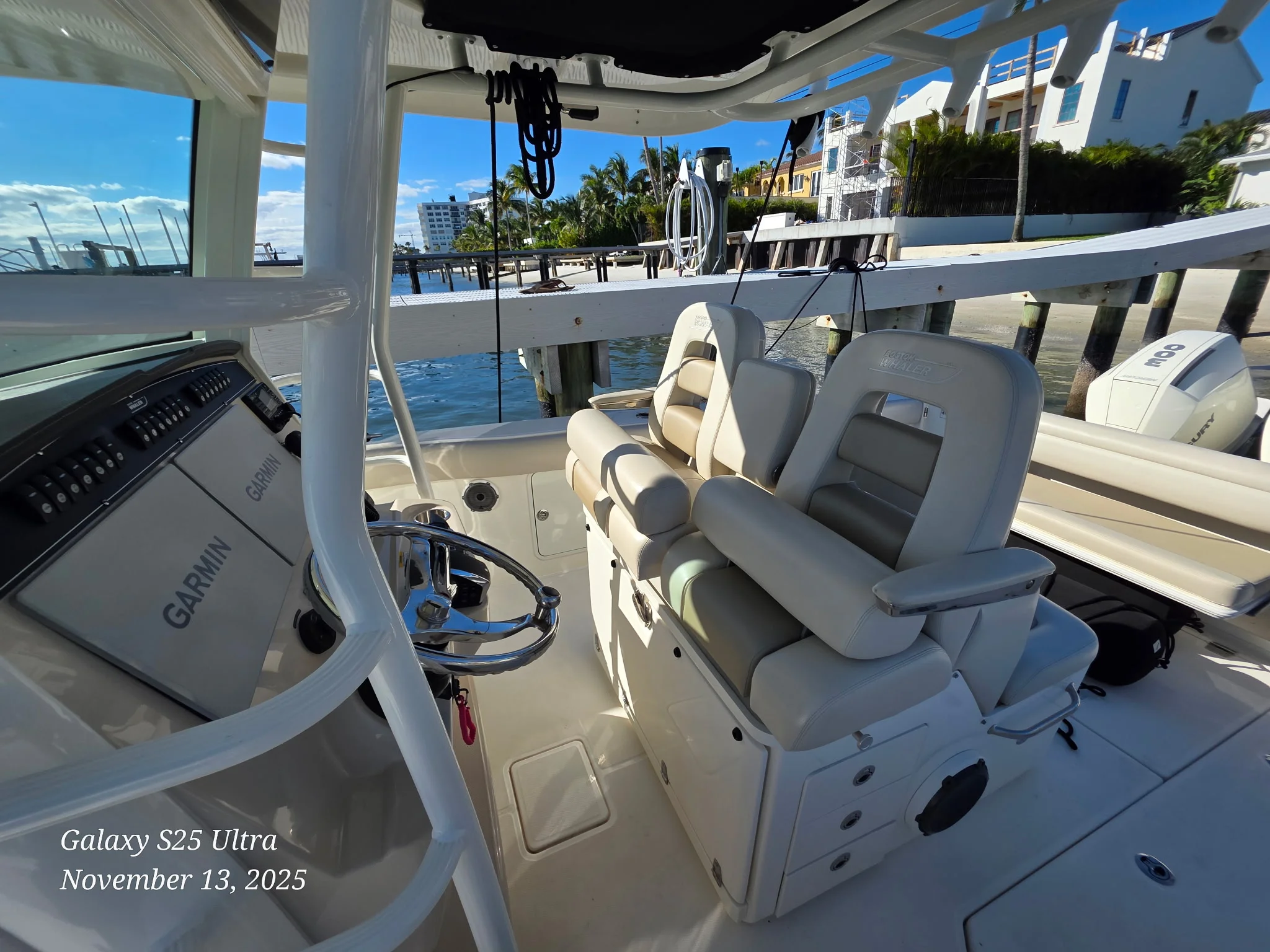 2022 Boston Whaler 330 OUTRAGE Image Thumbnail #3