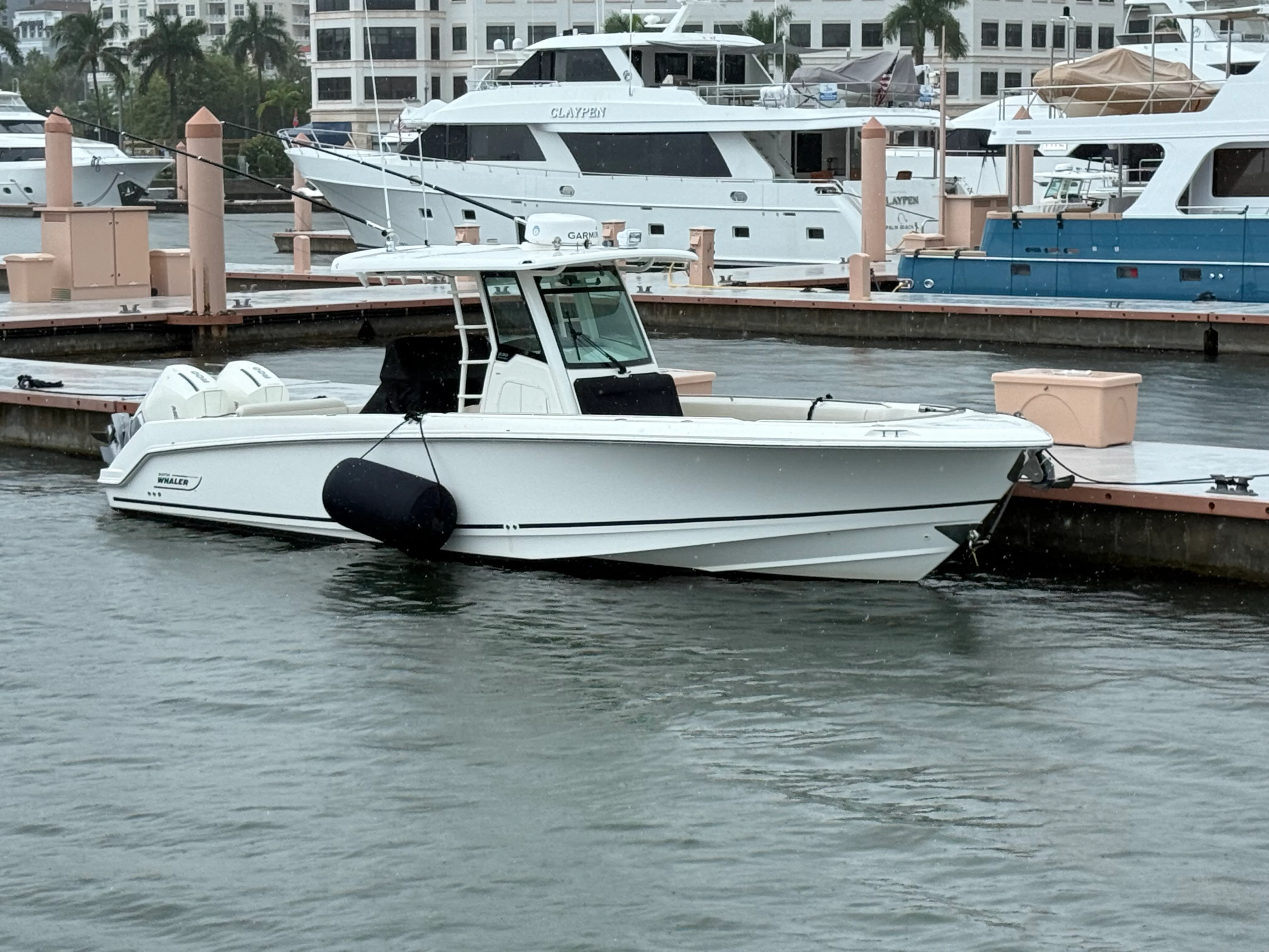 2022 Boston Whaler 330 OUTRAGE Image Thumbnail #0