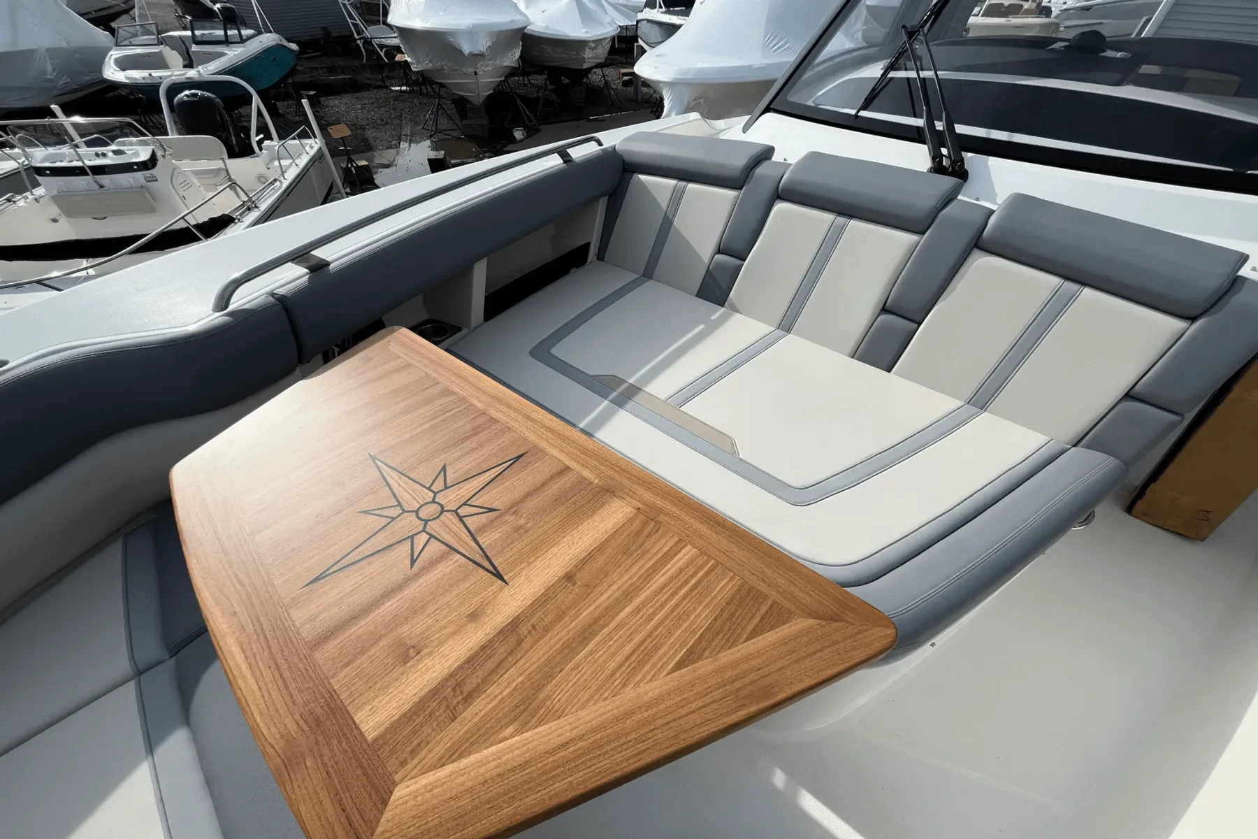 2025 Boston Whaler 350 REALM Image Thumbnail #39