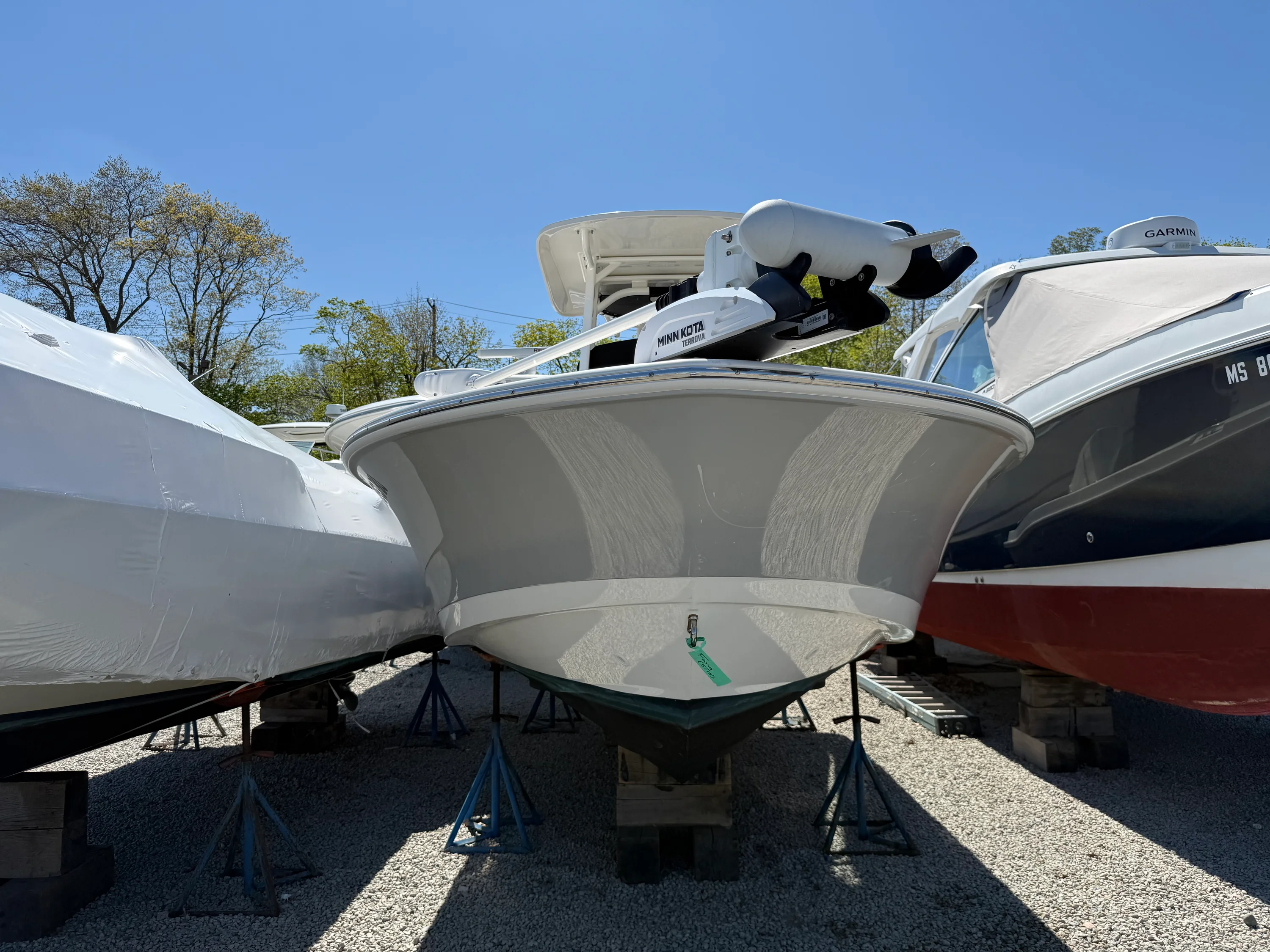 2023 Boston Whaler 220 DAUNTLESS Image Thumbnail #1