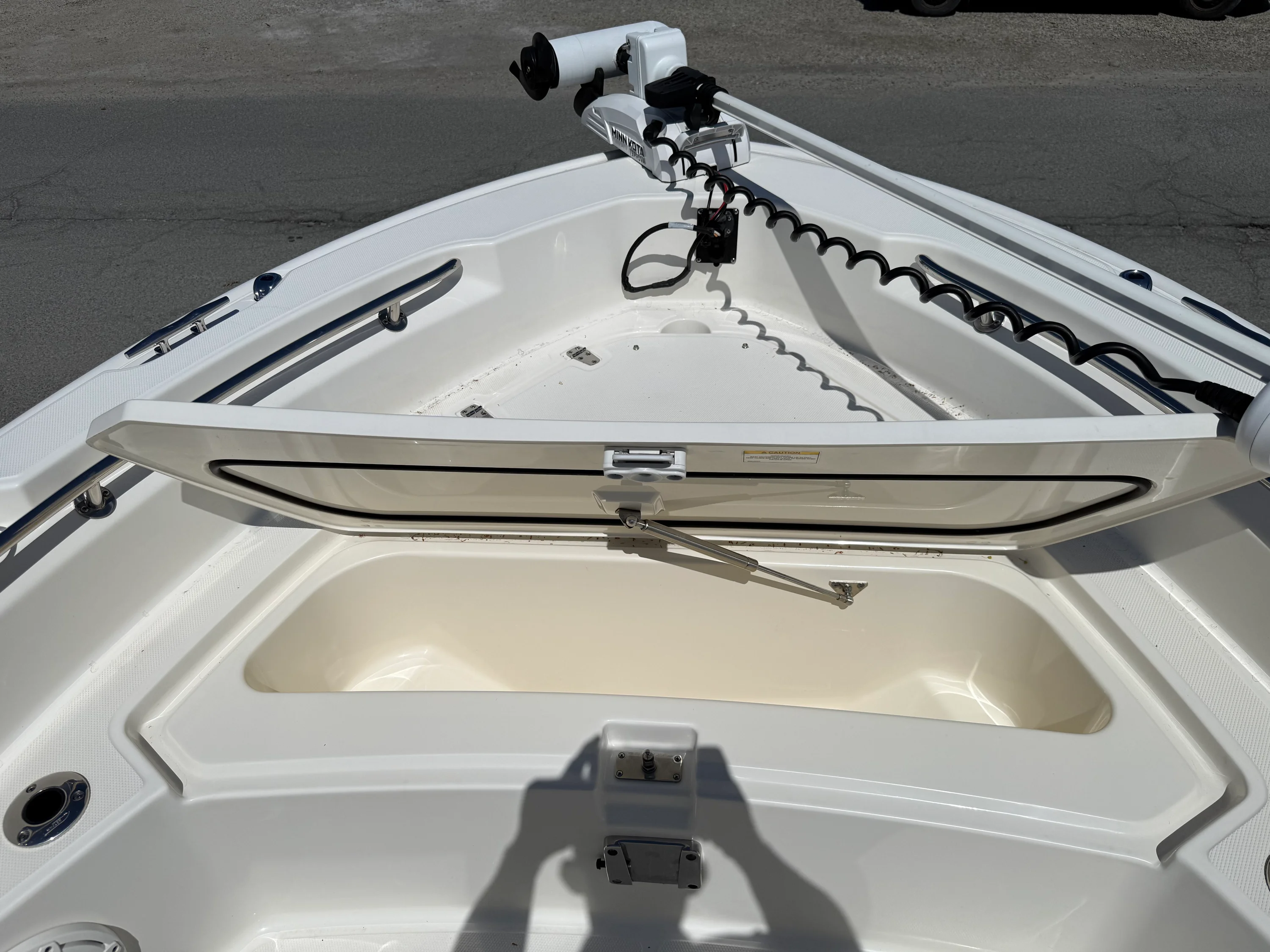 2023 Boston Whaler 220 DAUNTLESS Image Thumbnail #25