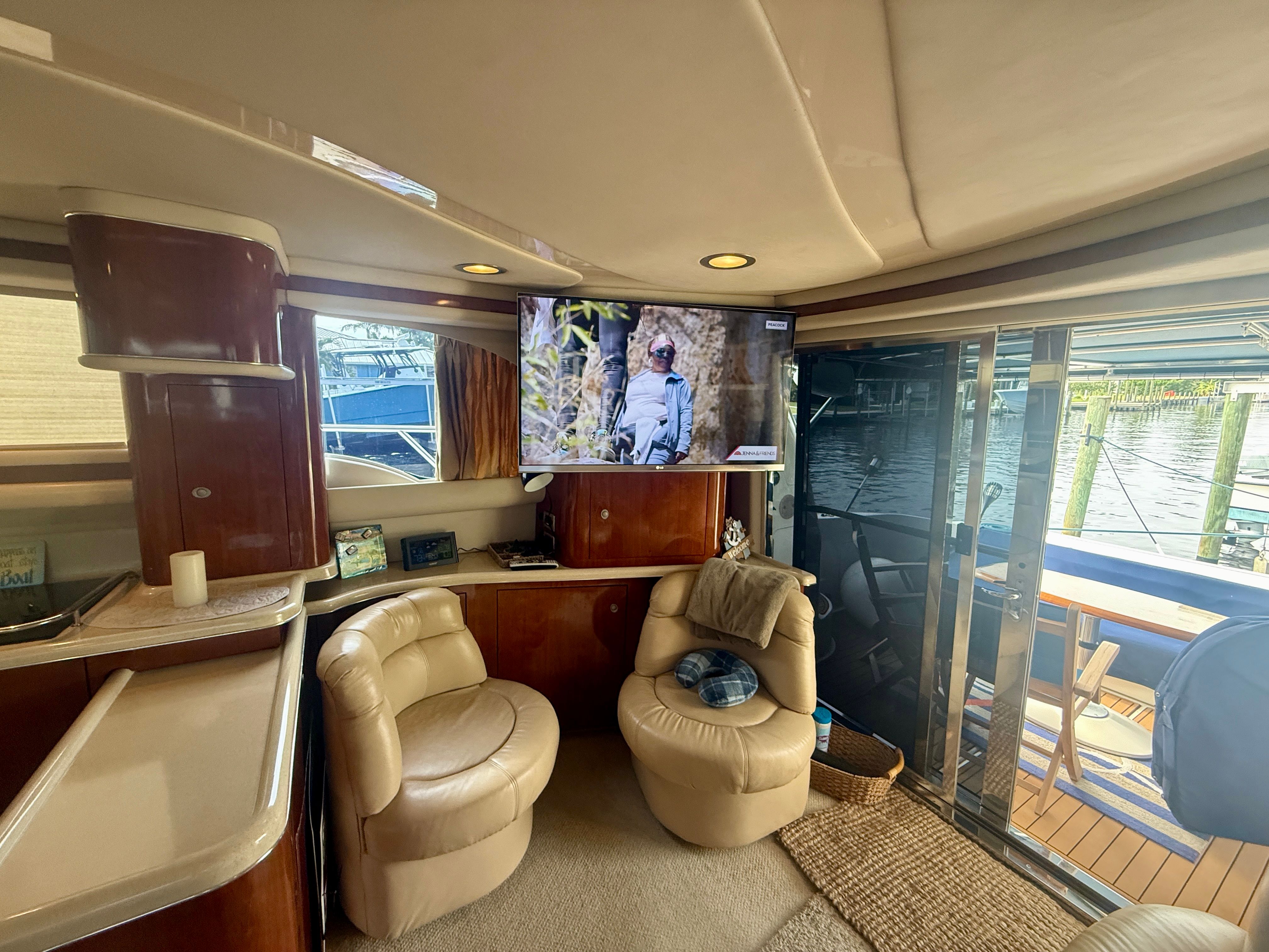 2004 Sea Ray 48 Sedan Bridge Image Thumbnail #7