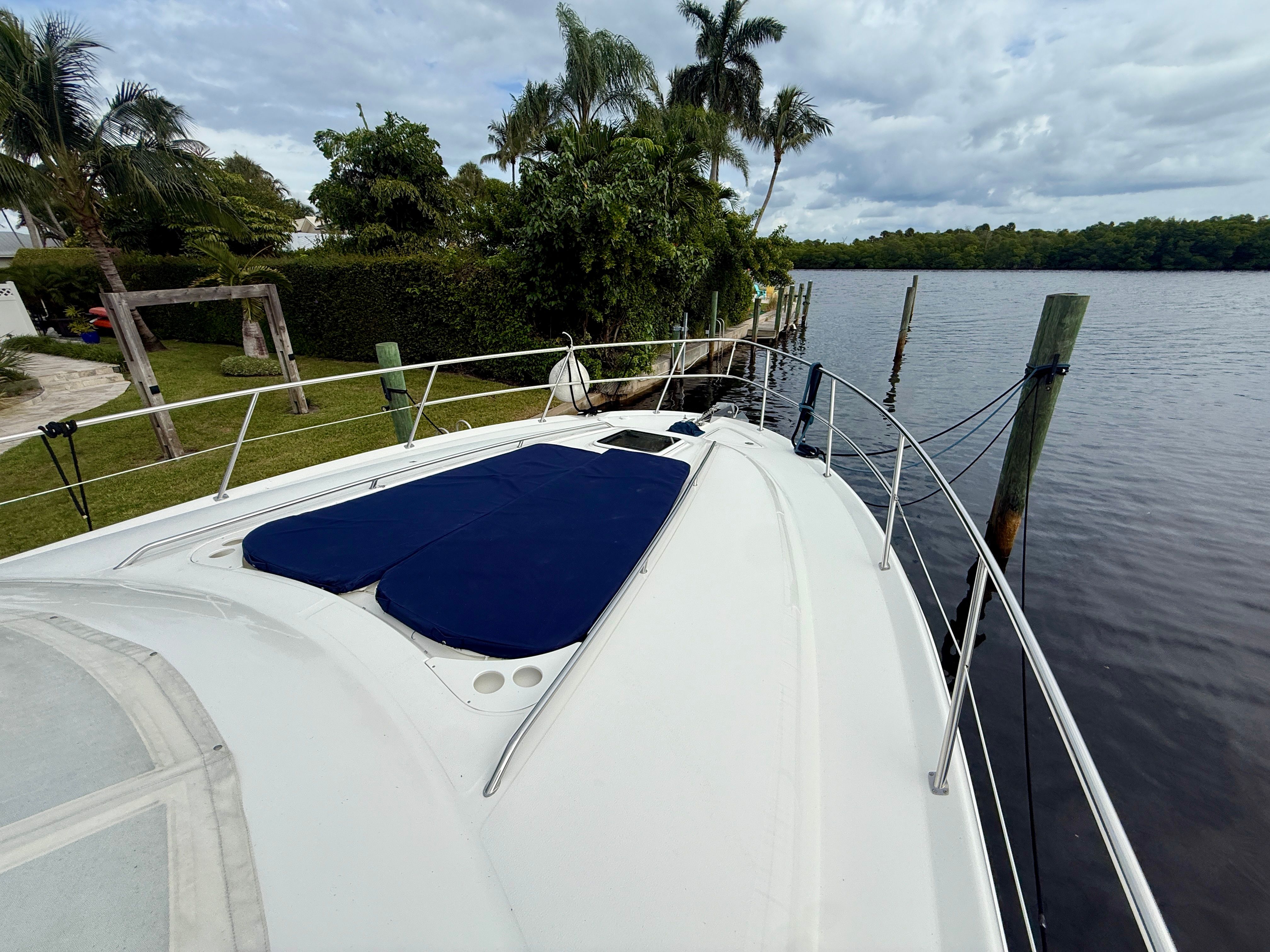 2004 Sea Ray 48 Sedan Bridge Image Thumbnail #24