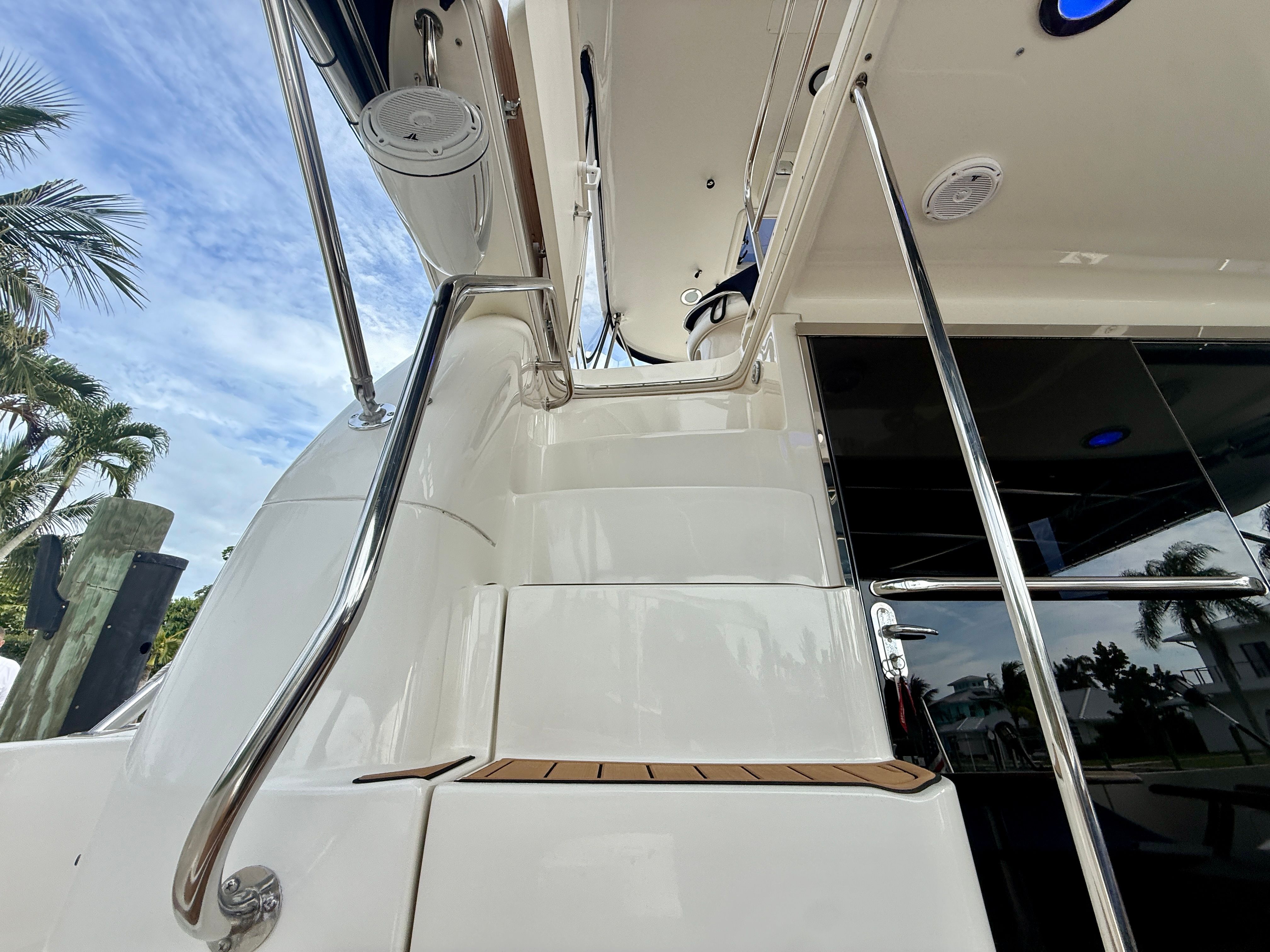 2004 Sea Ray 48 Sedan Bridge Image Thumbnail #16