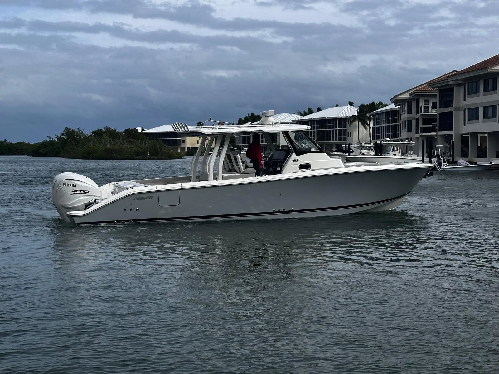 2024 Pursuit S 358 SPORT Image Thumbnail #7