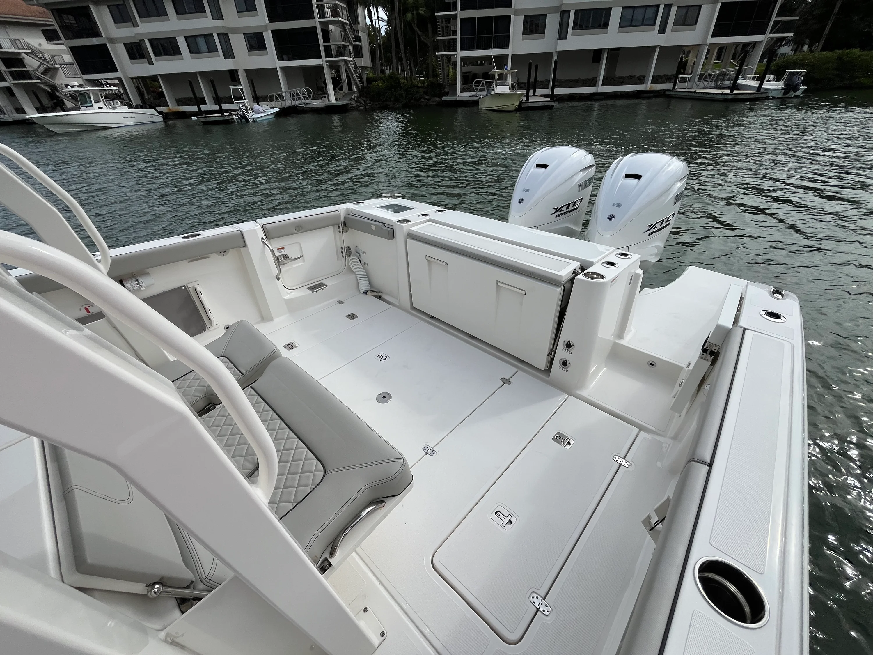 2024 Pursuit S 358 SPORT Image Thumbnail #27