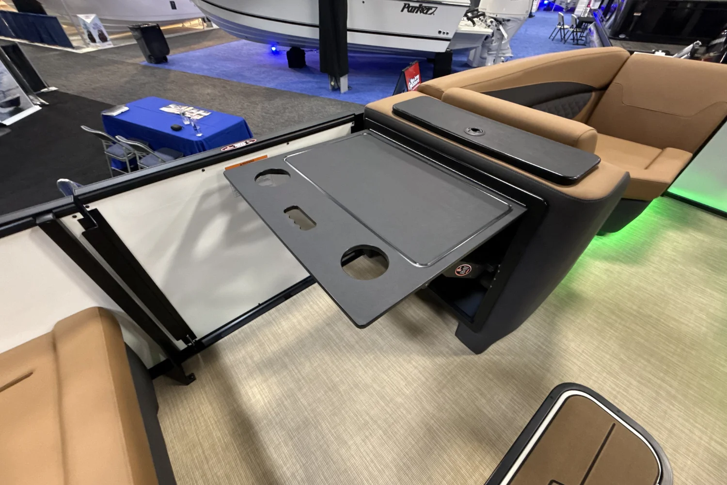 2026 Harris Sunliner 230 Image Thumbnail #26