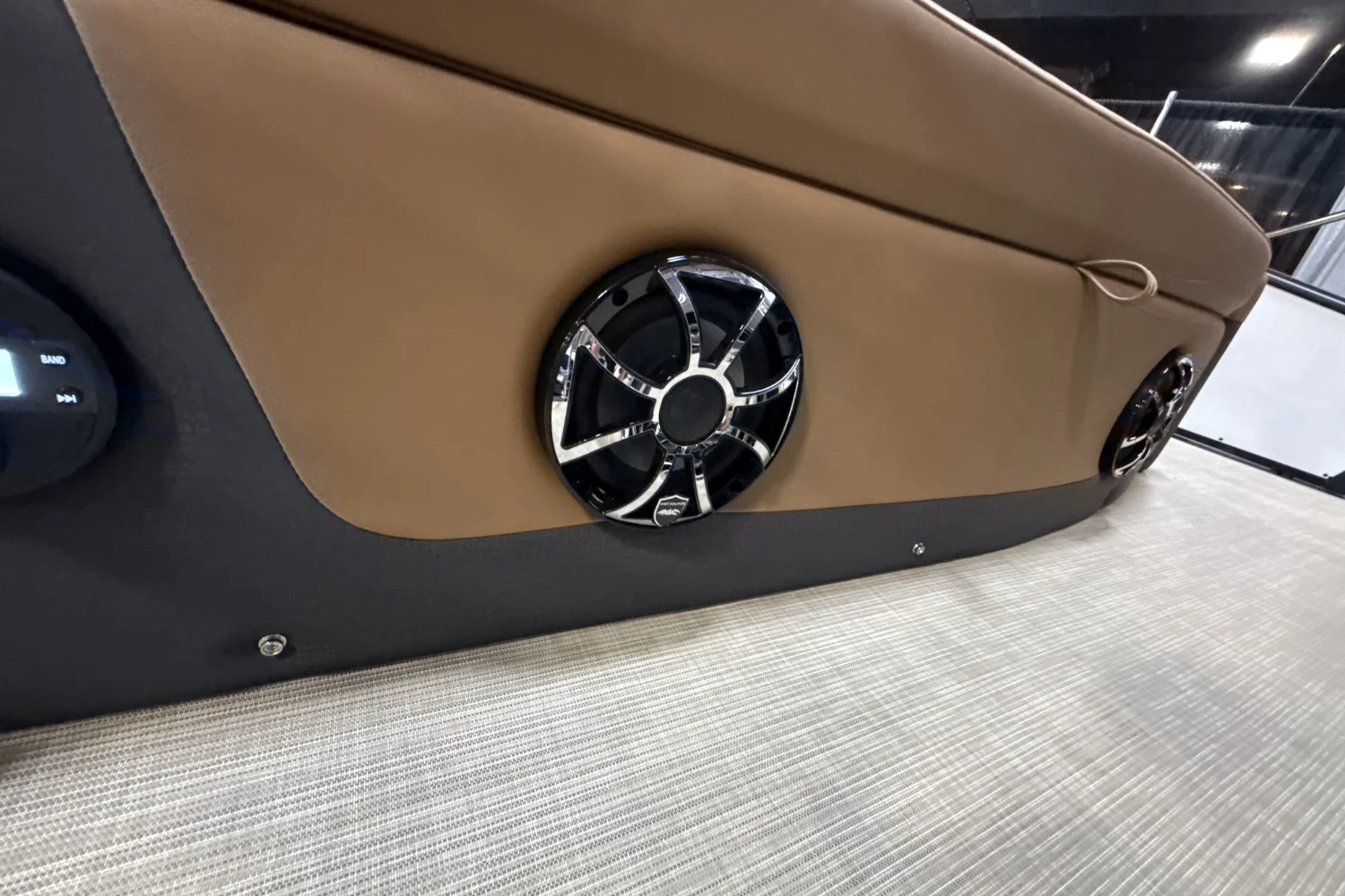 2026 Harris Sunliner 230 Image Thumbnail #47