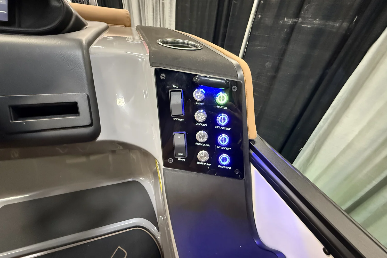 2026 Harris Sunliner 230 Image Thumbnail #20