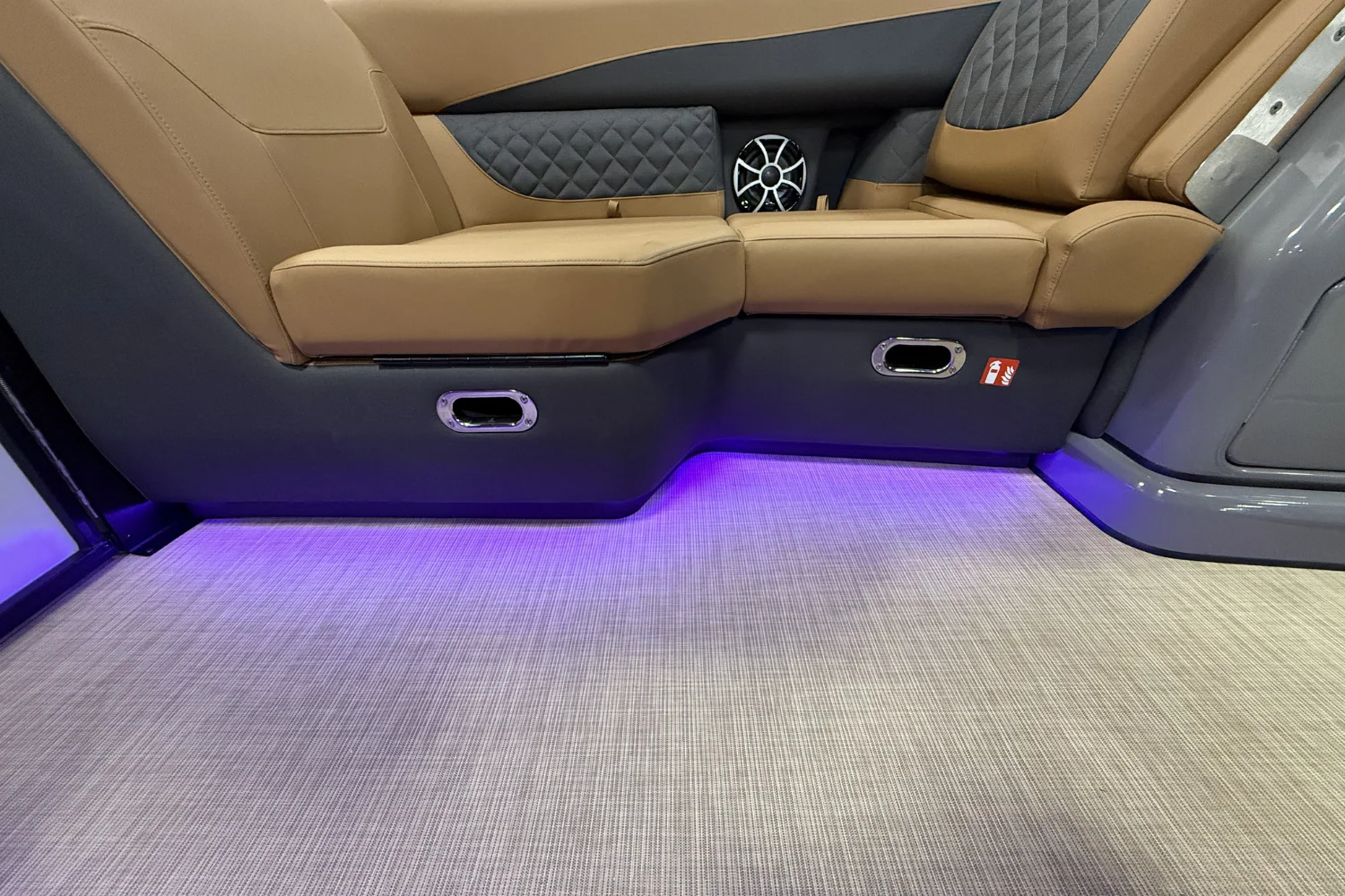 2026 Harris Sunliner 230 Image Thumbnail #12