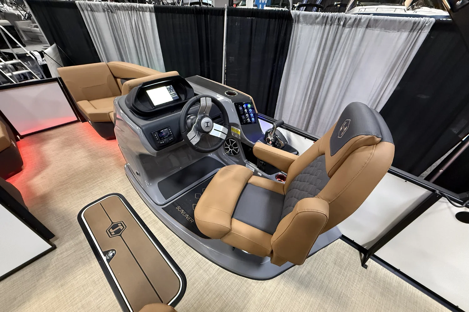 2026 Harris Sunliner 230 Image Thumbnail #15