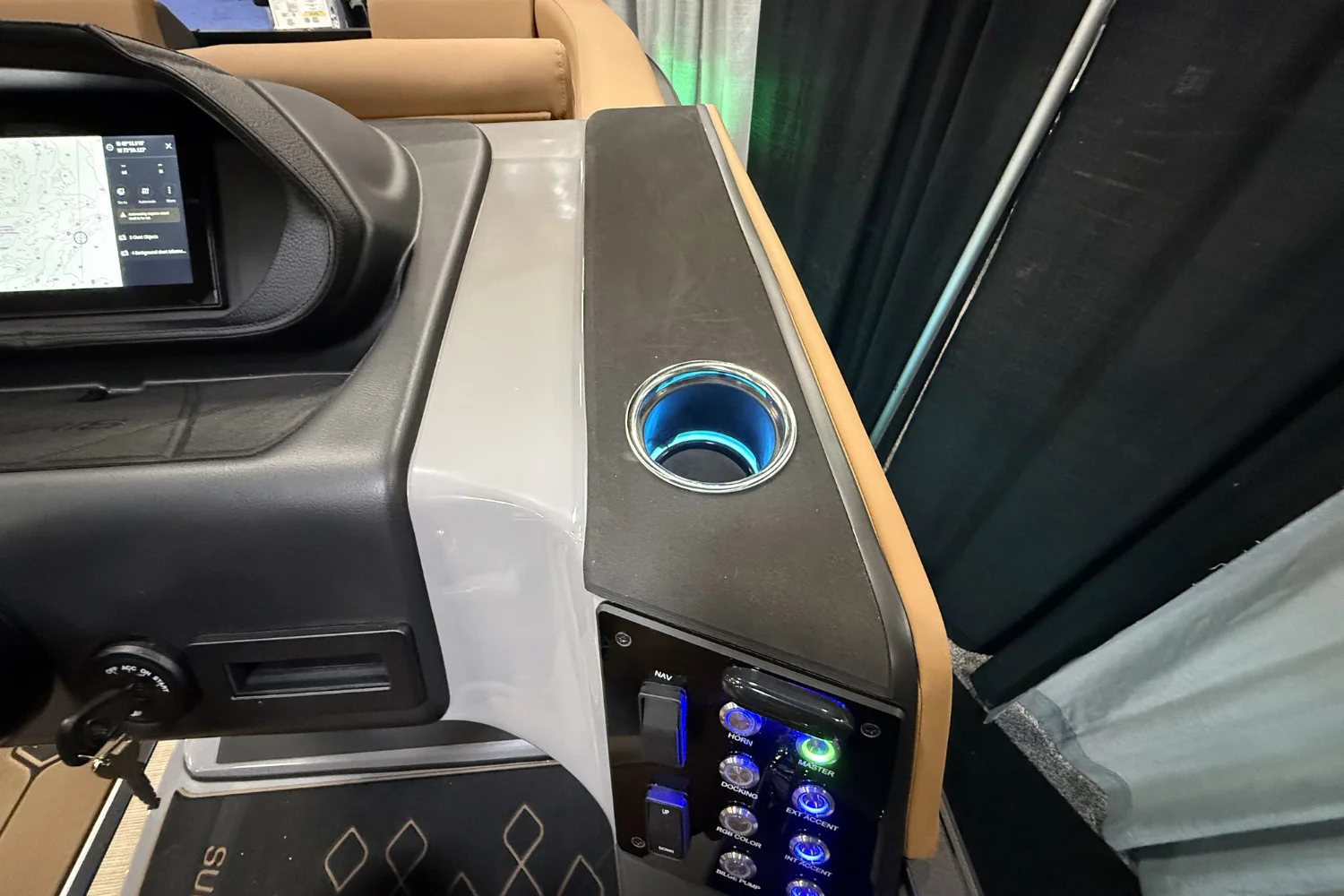 2026 Harris Sunliner 230 Image Thumbnail #22