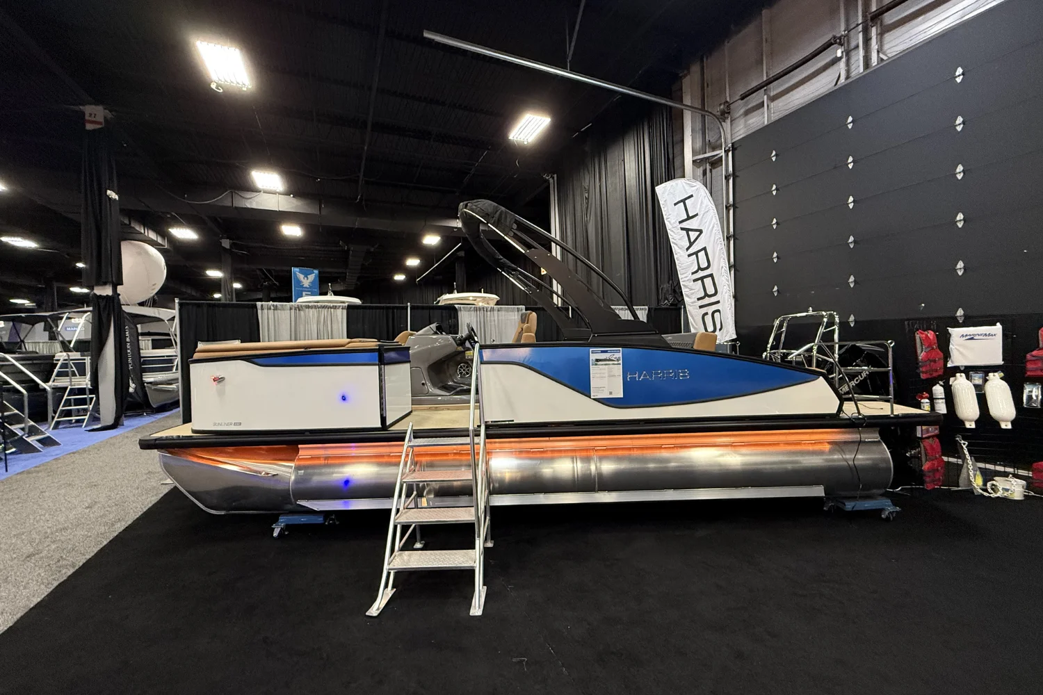 2026 Harris Sunliner 230 Image Thumbnail #1