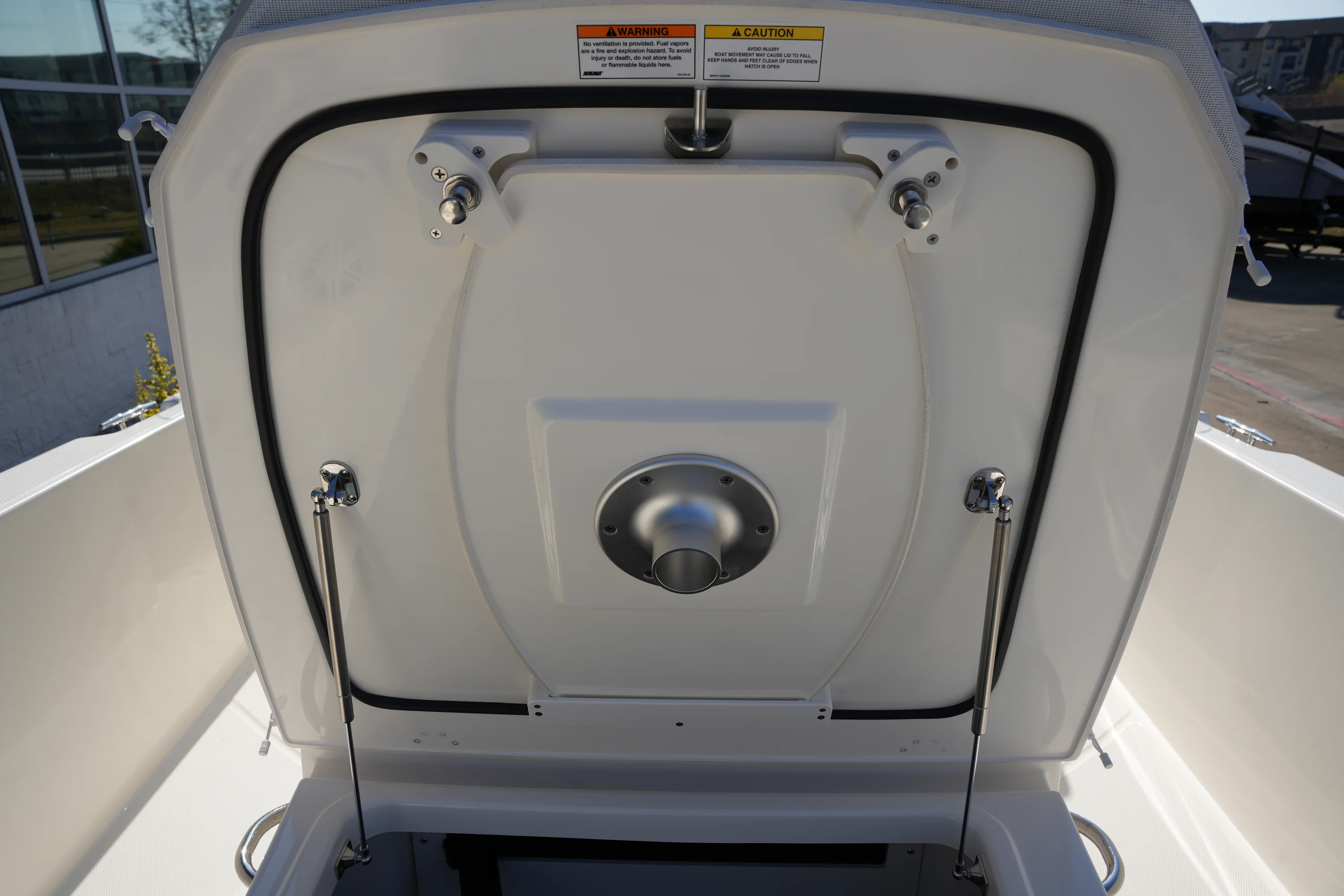 2026 Boston Whaler 250 Dauntless Image Thumbnail #31