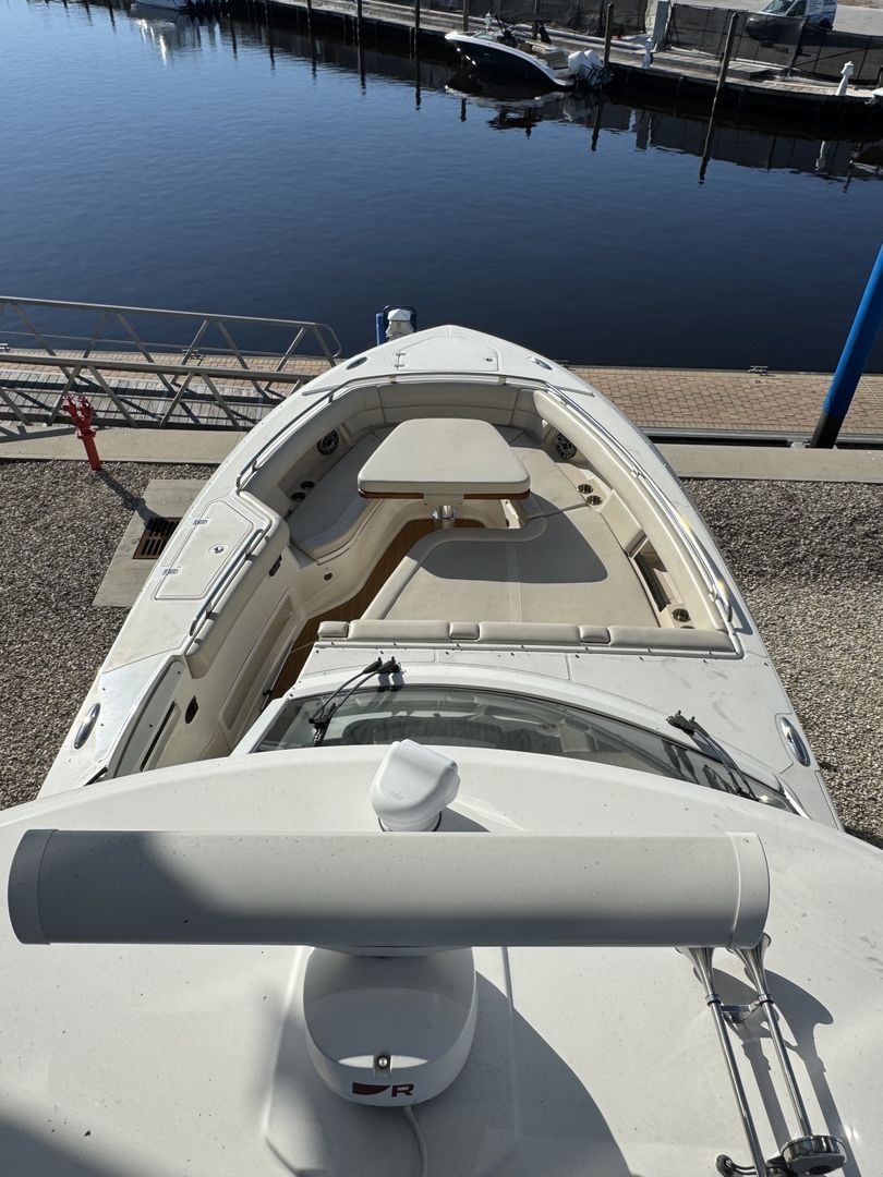 2022 Boston Whaler 380 REALM Image Thumbnail #4