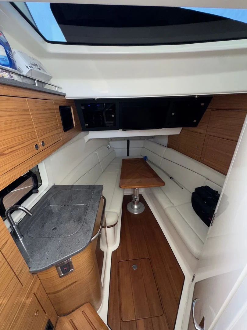 2022 Boston Whaler 380 REALM Image Thumbnail #12