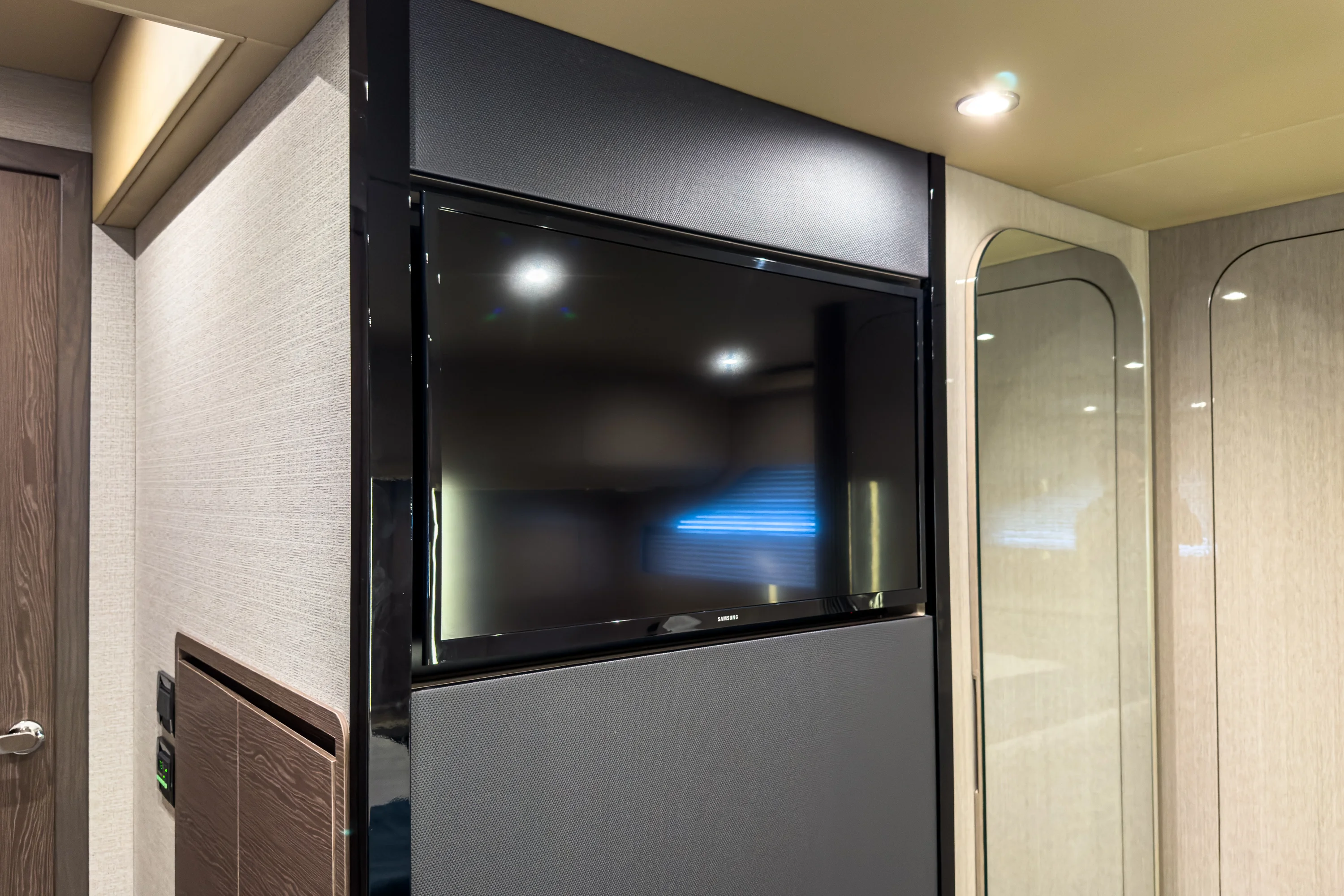 2026 Cruisers Yachts
                                                             50 FLY Image Thumbnail #56