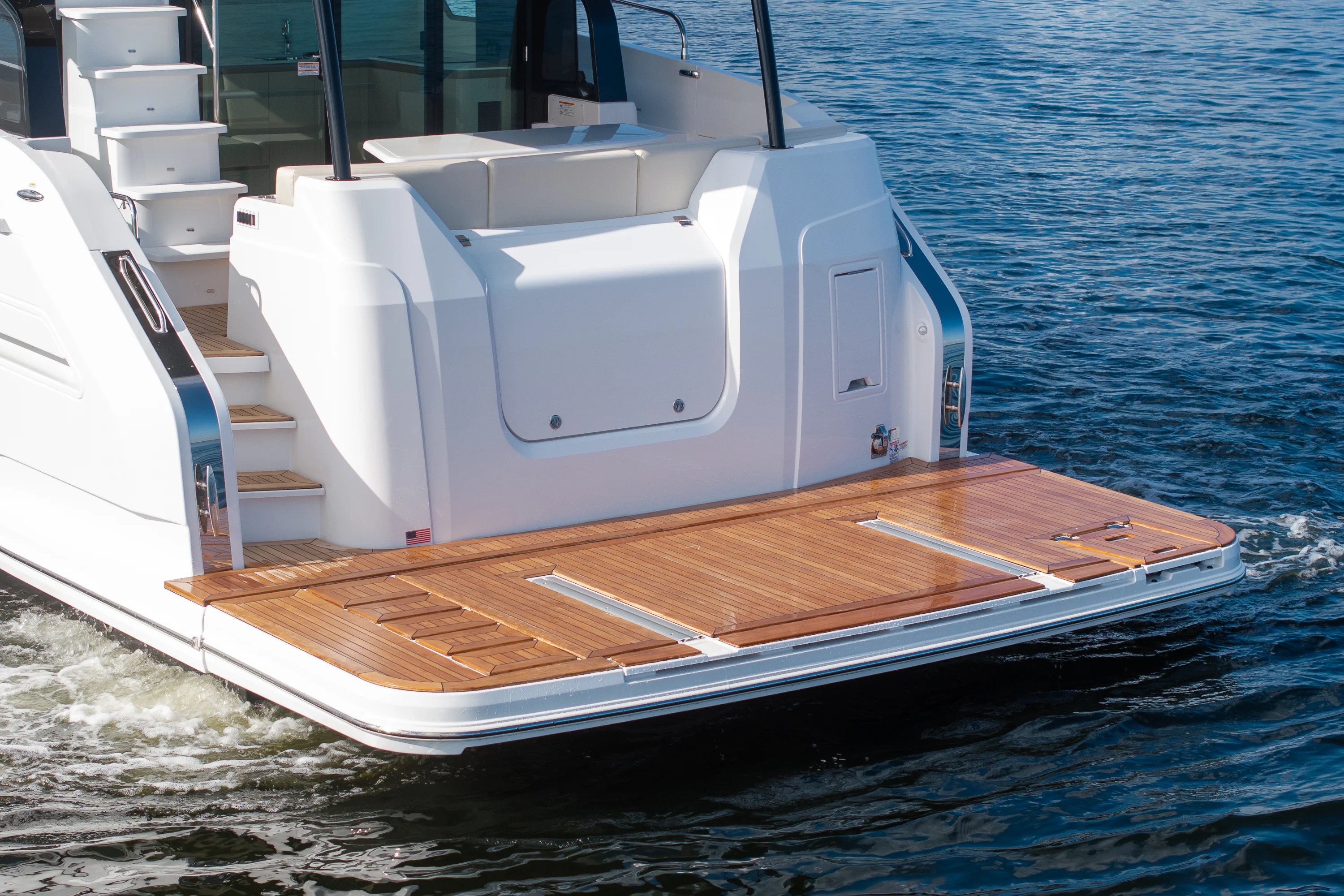 2026 Cruisers Yachts
                                                             50 FLY Image Thumbnail #12