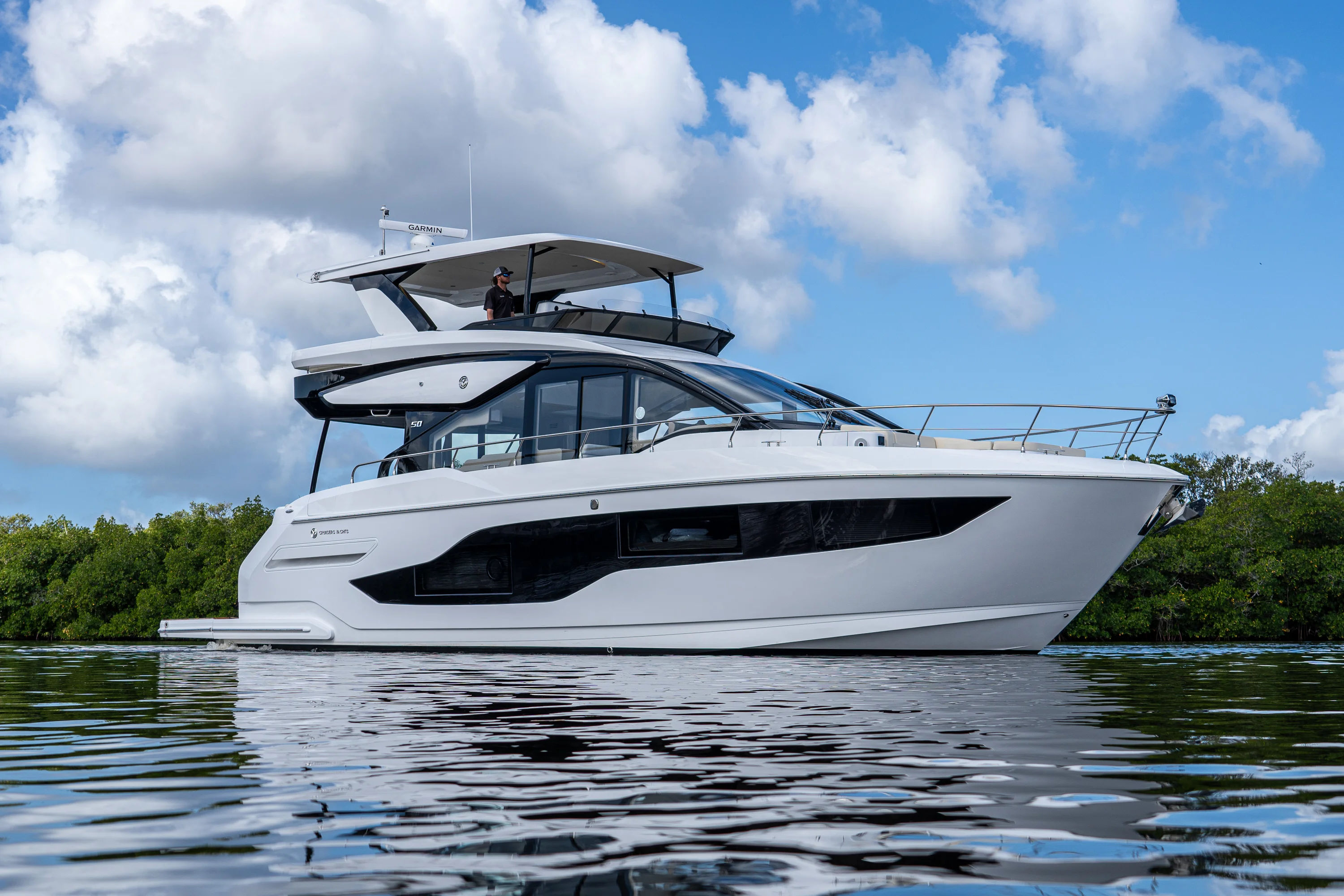 2026 Cruisers Yachts
                                                             50 FLY Image Thumbnail #7