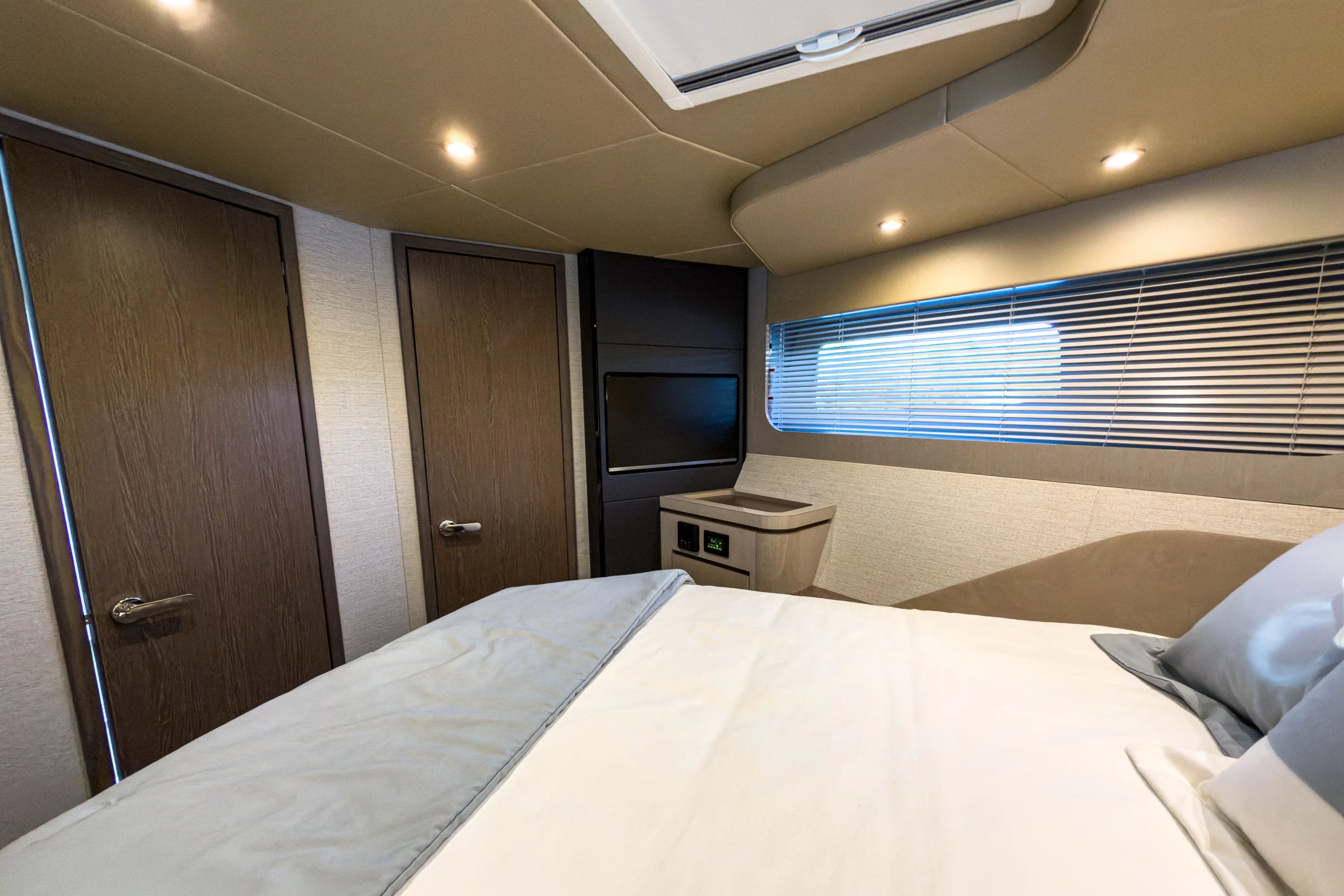 2026 Cruisers Yachts
                                                             50 FLY Image Thumbnail #42