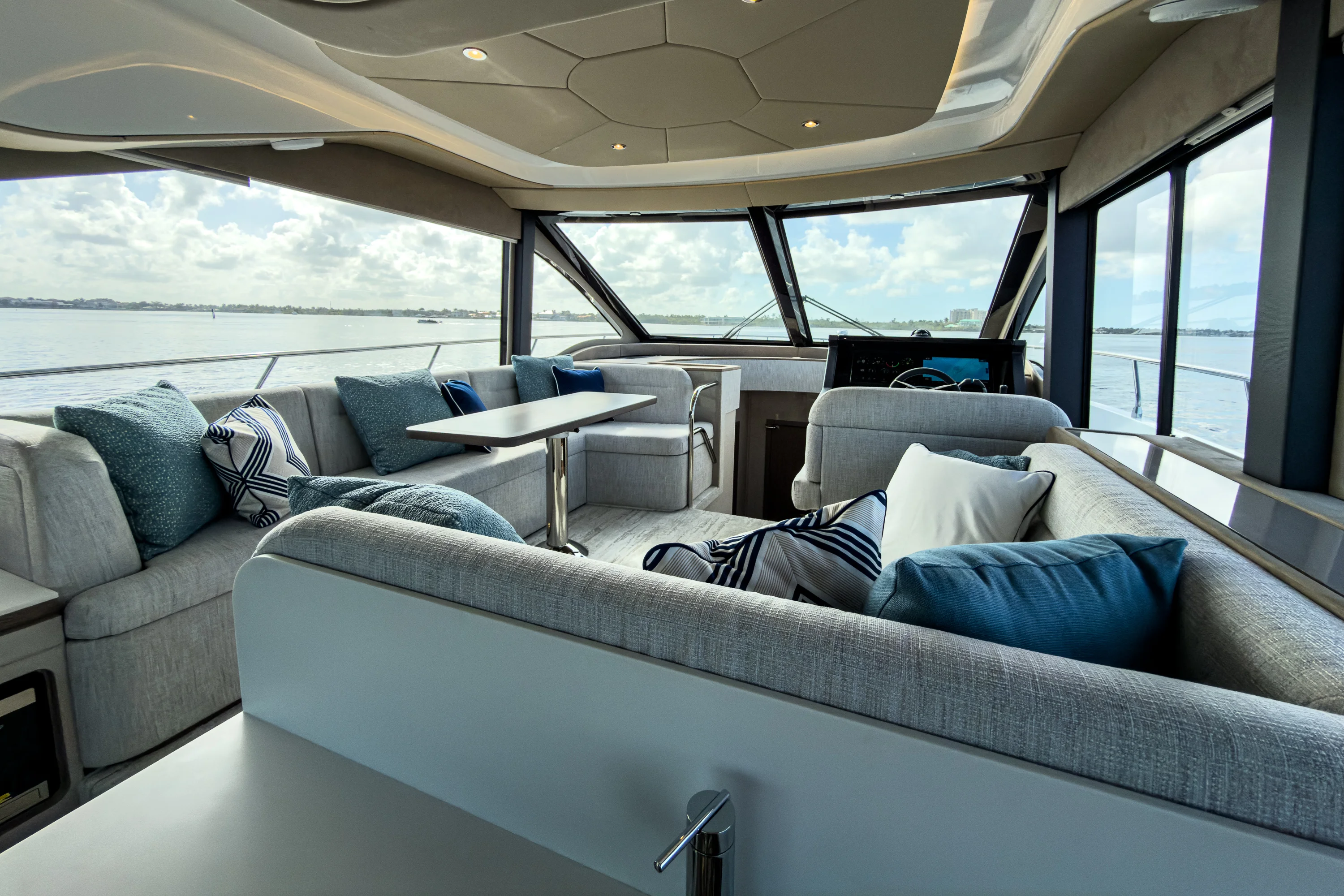 2026 Cruisers Yachts
                                                             50 FLY Image Thumbnail #27