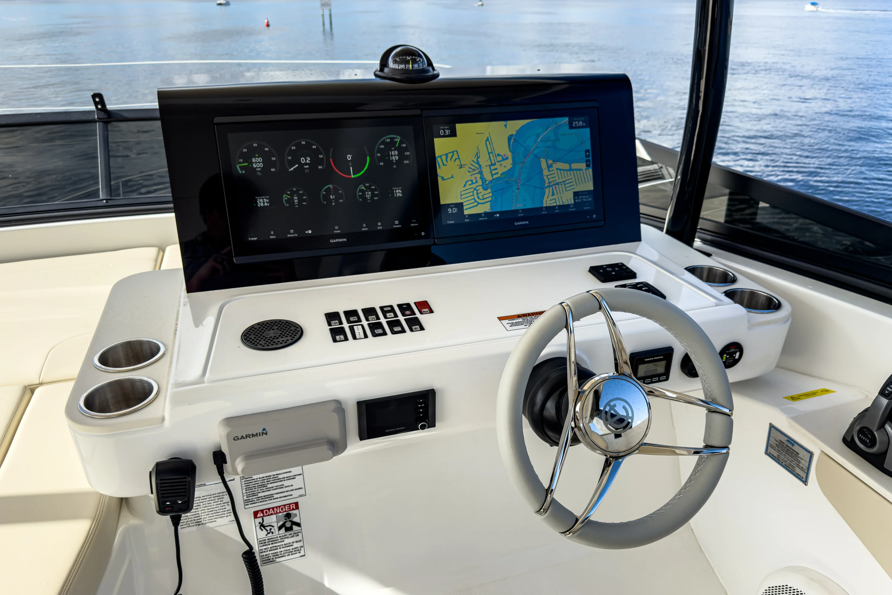 2026 Cruisers Yachts
                                                             50 FLY Image Thumbnail #74