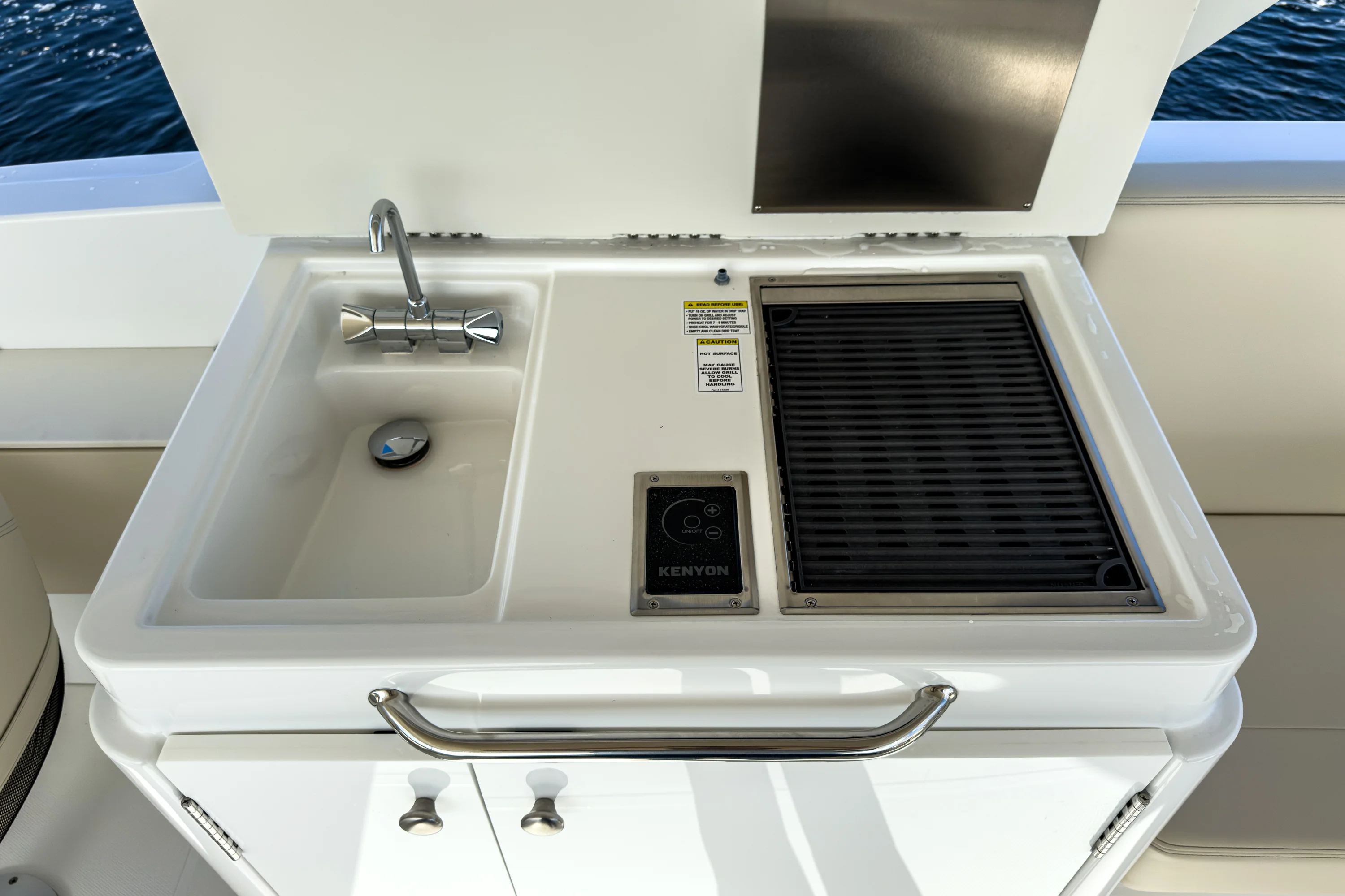 2026 Cruisers Yachts
                                                             50 FLY Image Thumbnail #71