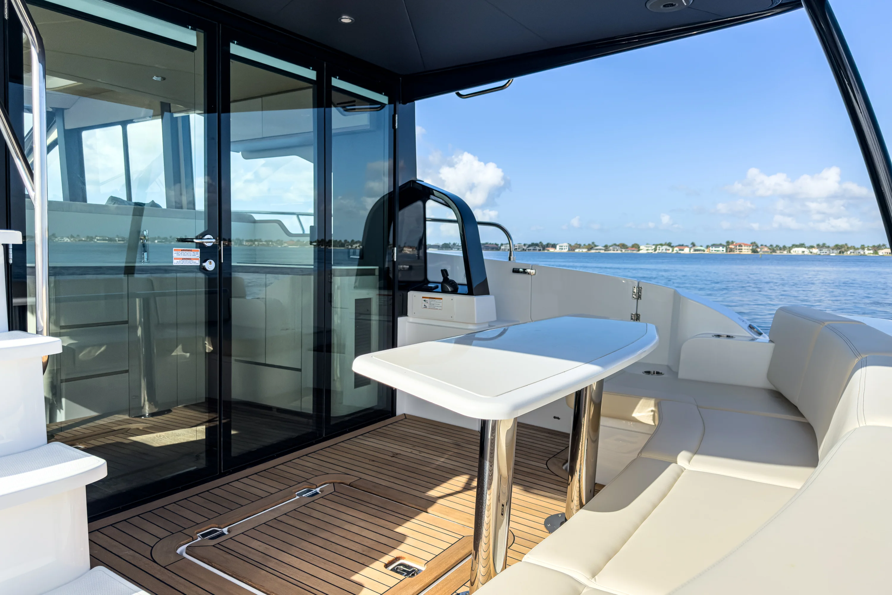 2026 Cruisers Yachts
                                                             50 FLY Image Thumbnail #14